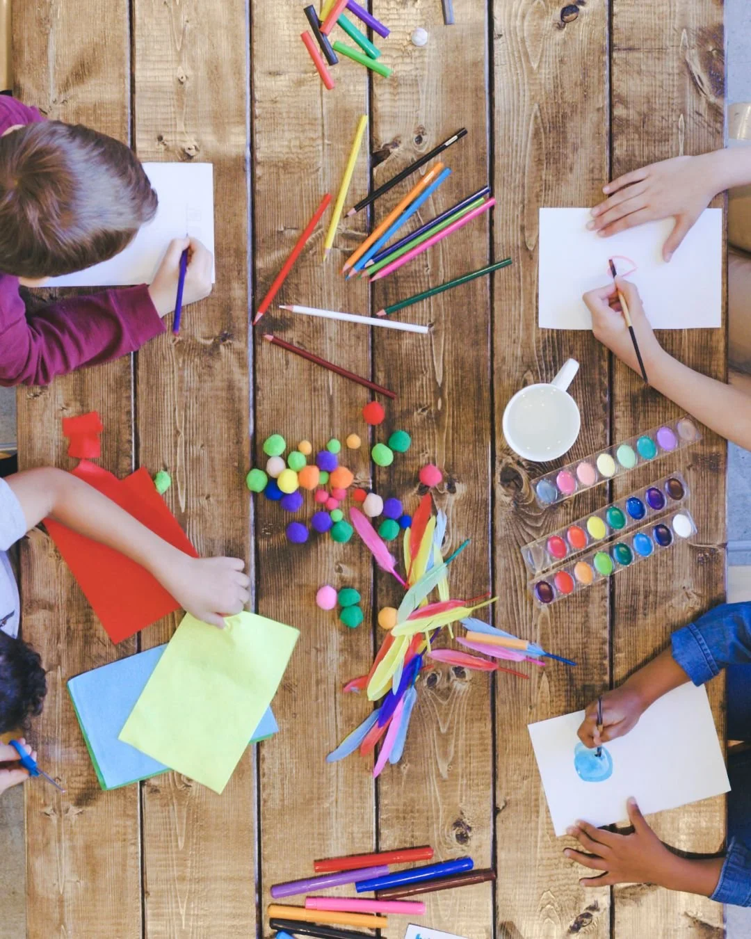 Kids DIY Workshop this Sunday 3rd May.

Let the little ones create a special Mother&rsquo;s Day gift, made with love.
FREE from 12pm @therockleypub, just drop in and join the fun.

#therockleypub #kidsdiycrafts #bathurstnsw #centralwestnsw #bathurstp
