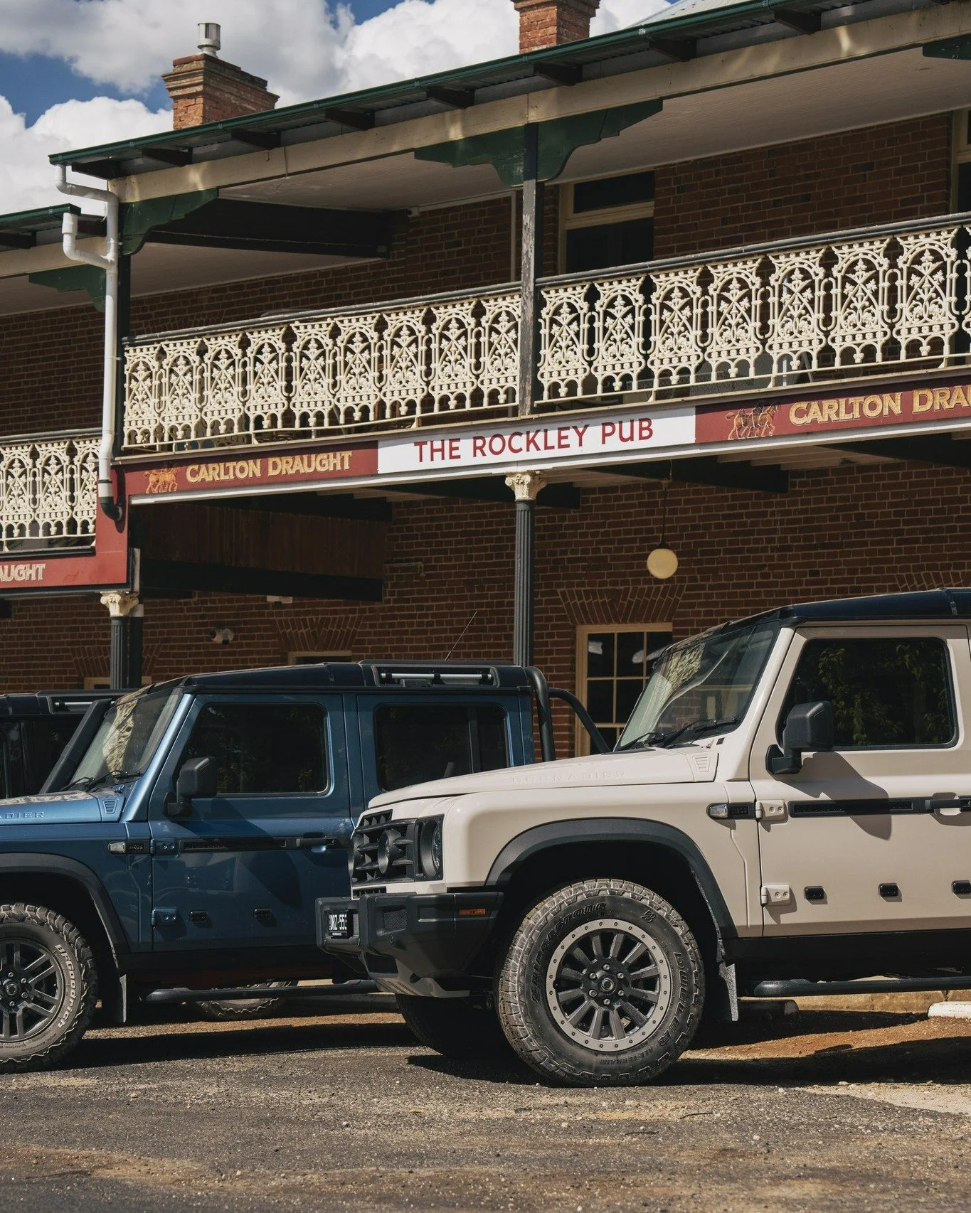 Take the scenic route through the Central West and make The Rockley Pub your destination. 
A cosy bed, a hearty pub meal and a true country welcome are waiting at the end of the road.

#therockleypub #bathurstnsw #centralwestnsw #INEOSGrenadier #road