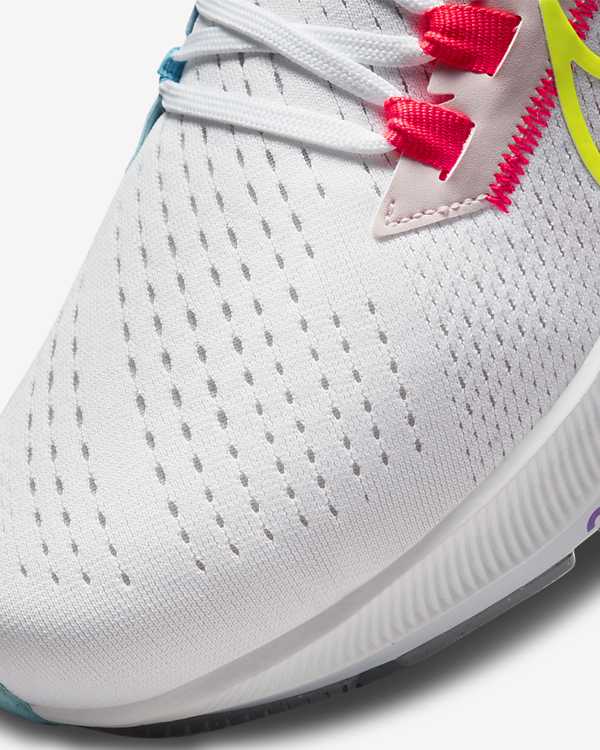 air-zoom-pegasus-38-limited-edition-womens-road-running-shoes2.png