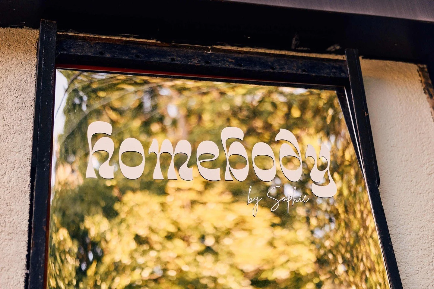 Your storefront is your first impression. Make it count.
For @homebodybysophie, we created eye-catching storefront signage to help their studio stand out. 
Need signage, printing or graphic design? Contact us today for a free quote. 

#shopfrontsigna