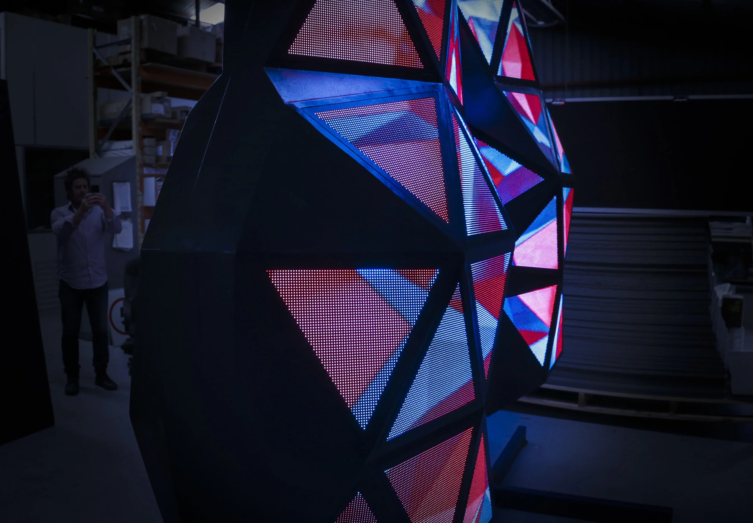 o2 \ LED Sculpture \ Interactive Art Content