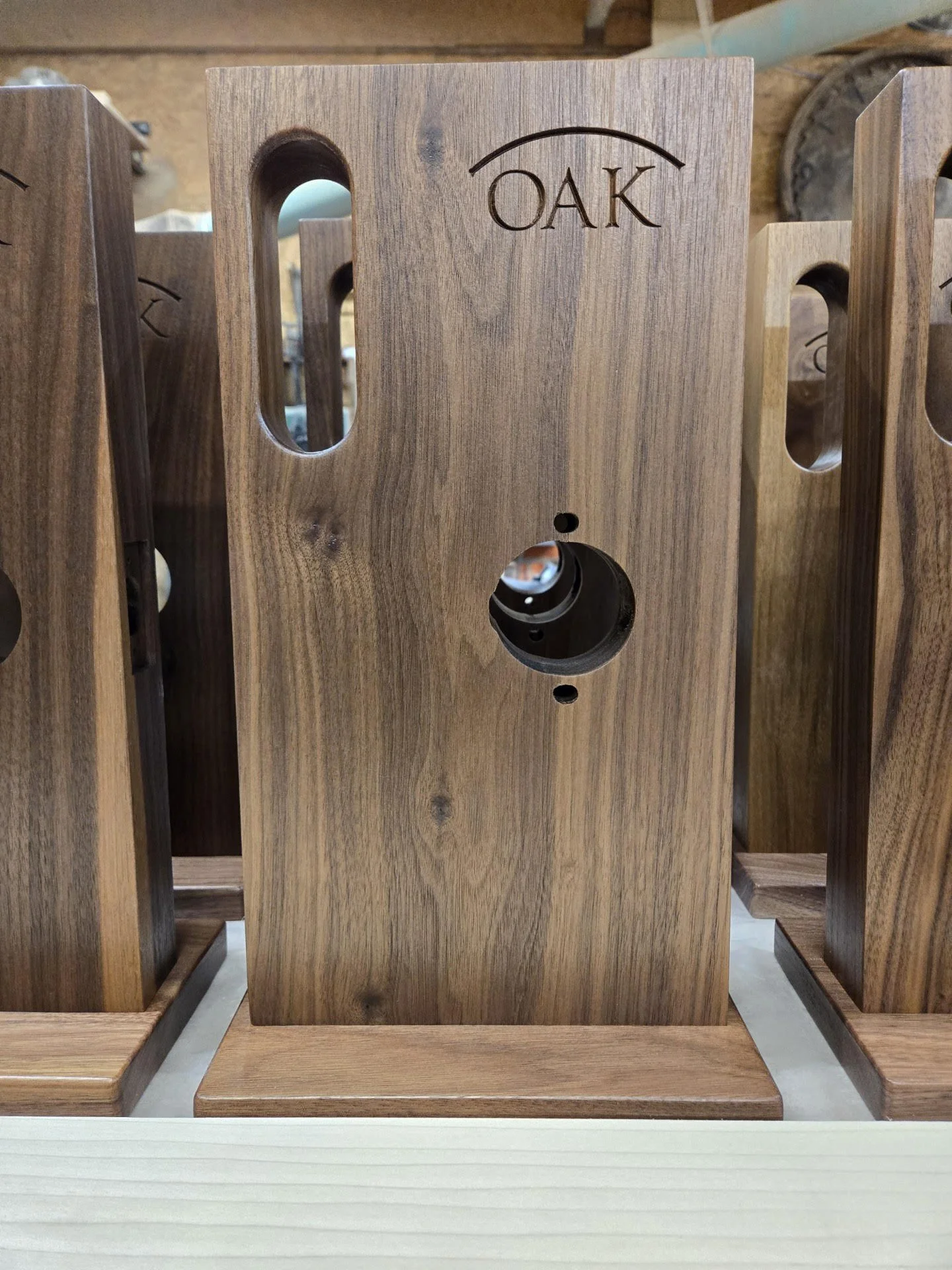 oakdisplay.jpg