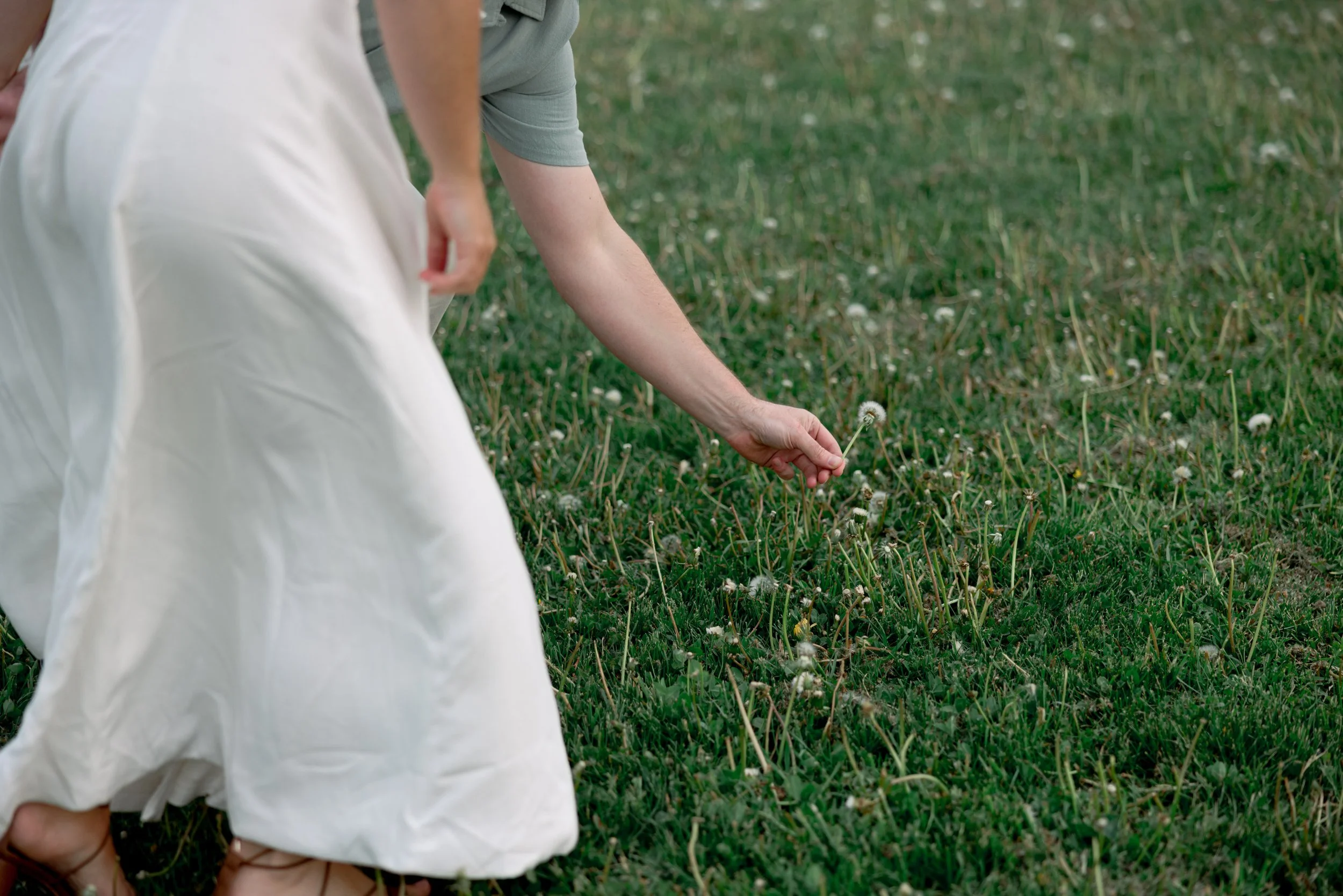 montrose-harbor-engagement-session-0023.jpg