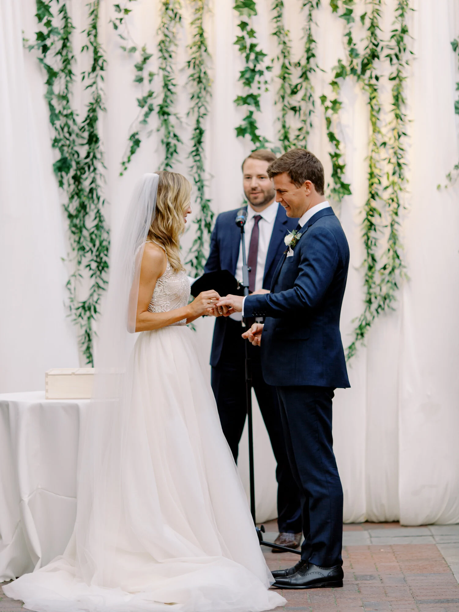 chicago-illuminating-company-wedding-35.jpg