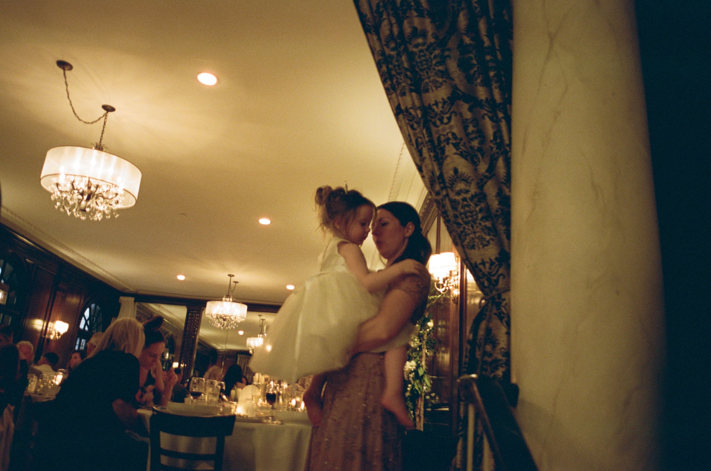 salvatores-wedding-film-photographer-0013.jpg