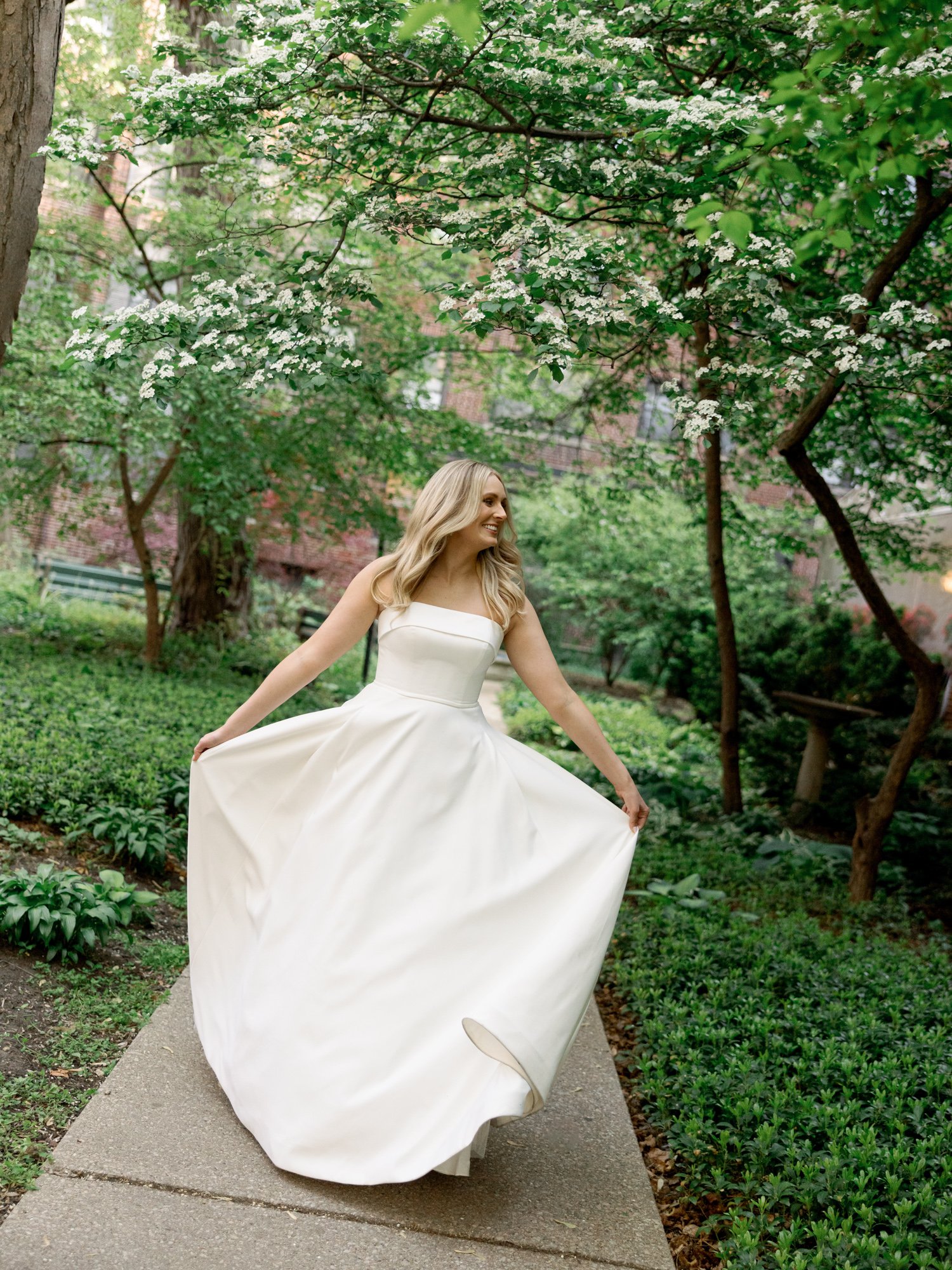 salvatores-wedding-film-photographer-0058.jpg