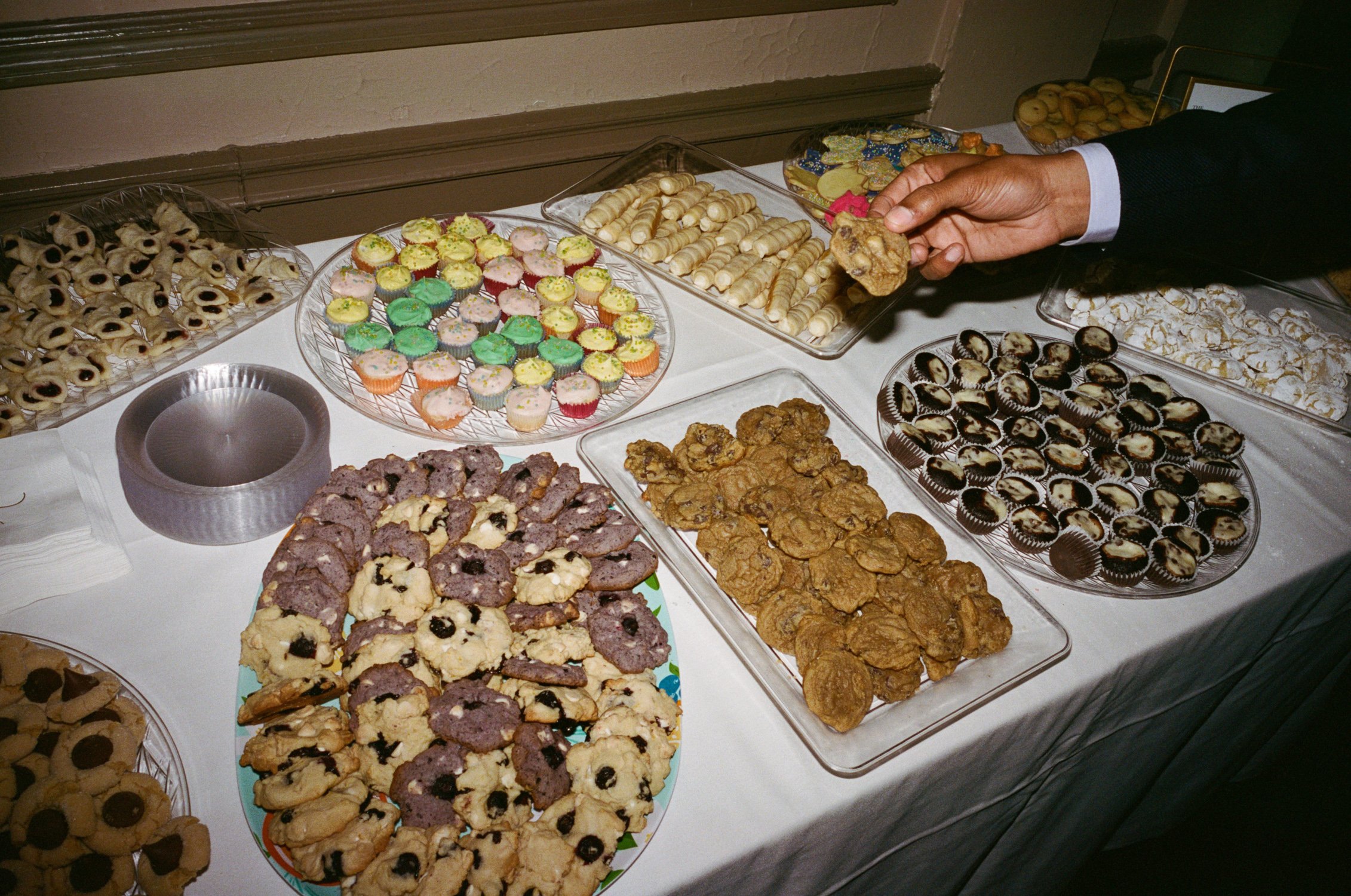 salvatores-wedding-film-photographer-0076.jpg