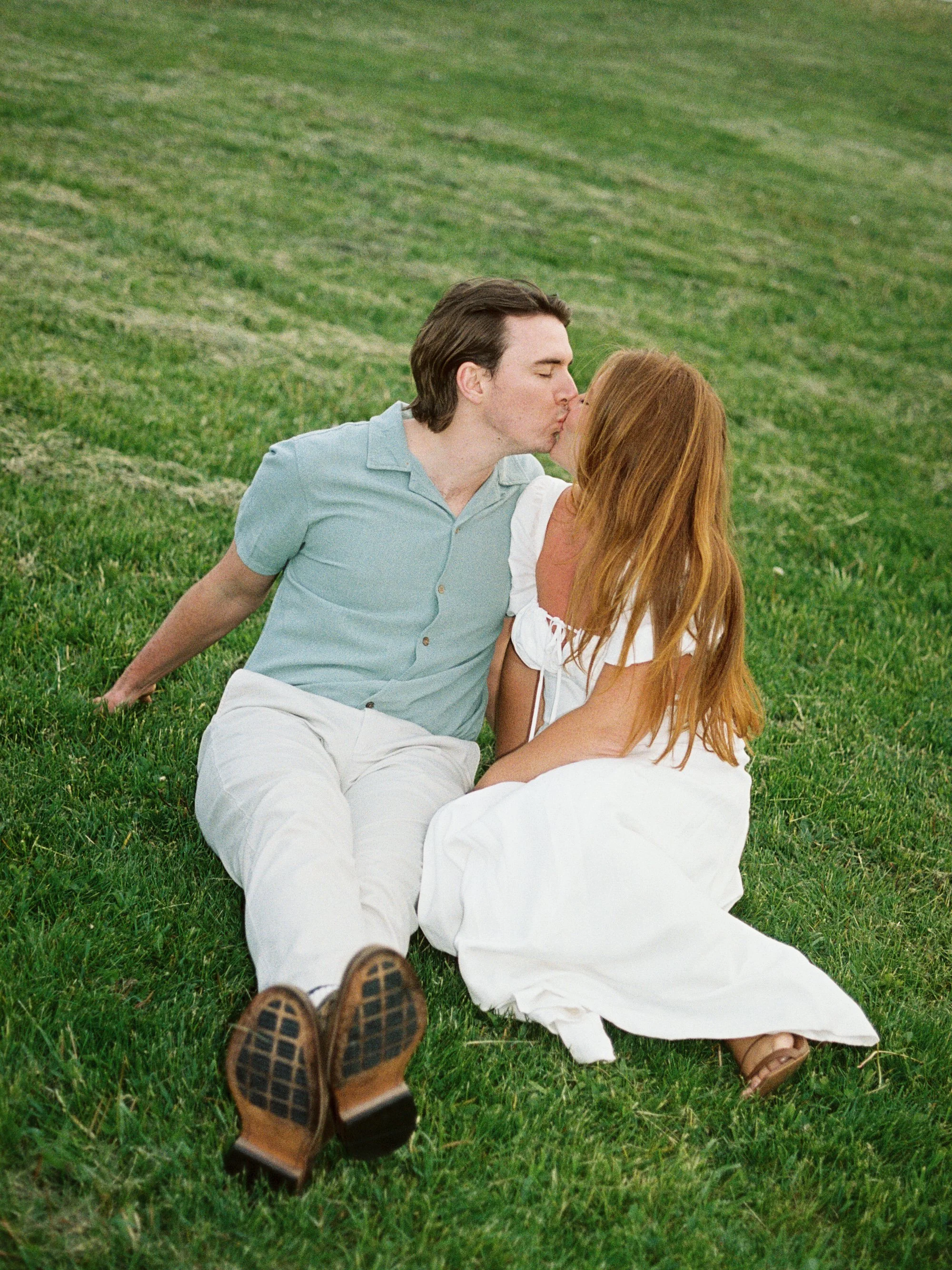 montrose-harbor-engagement-session-0019.jpg