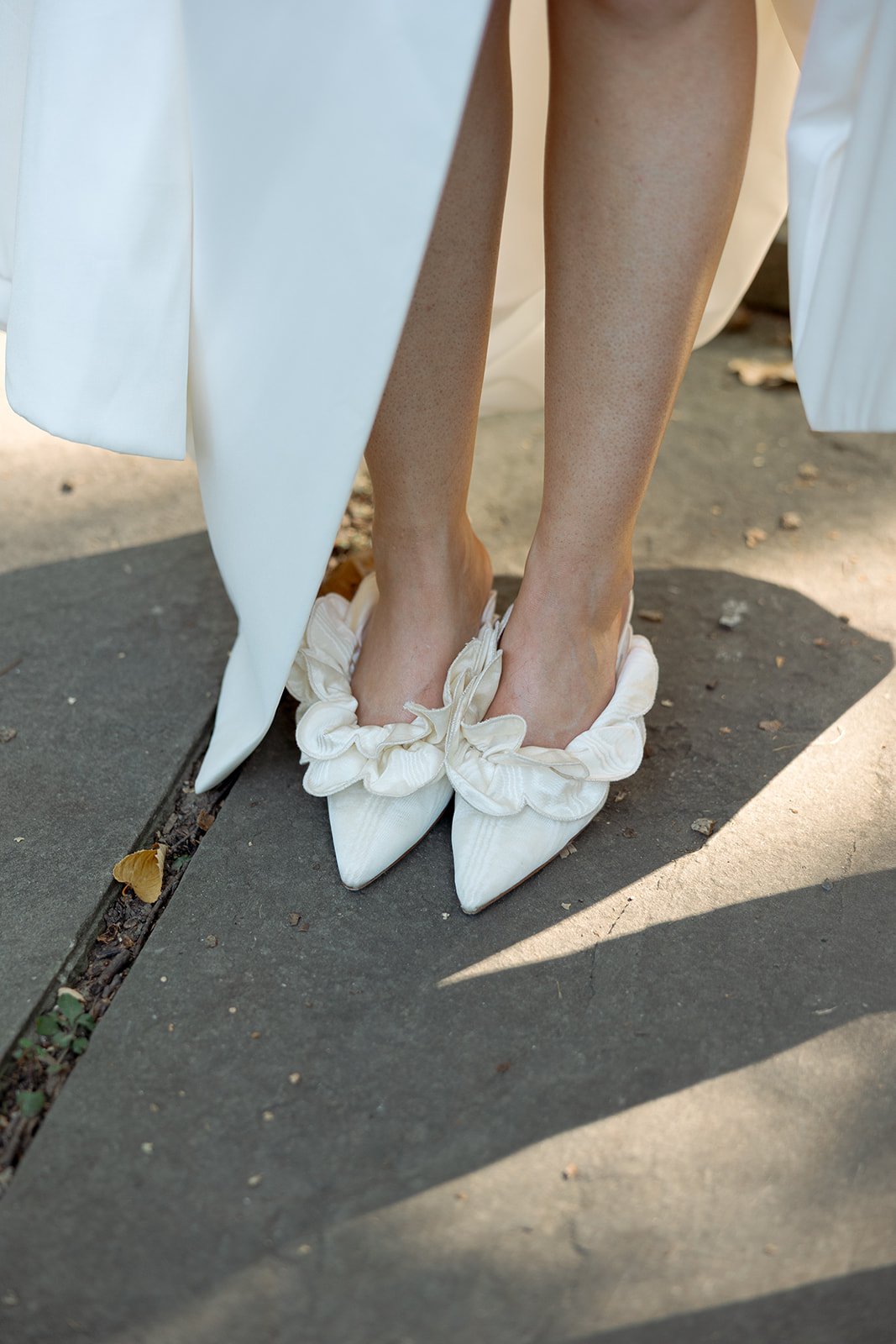 chicago-wedding-photographer-bridal-shoes-brother-vellies-detail-08.jpg