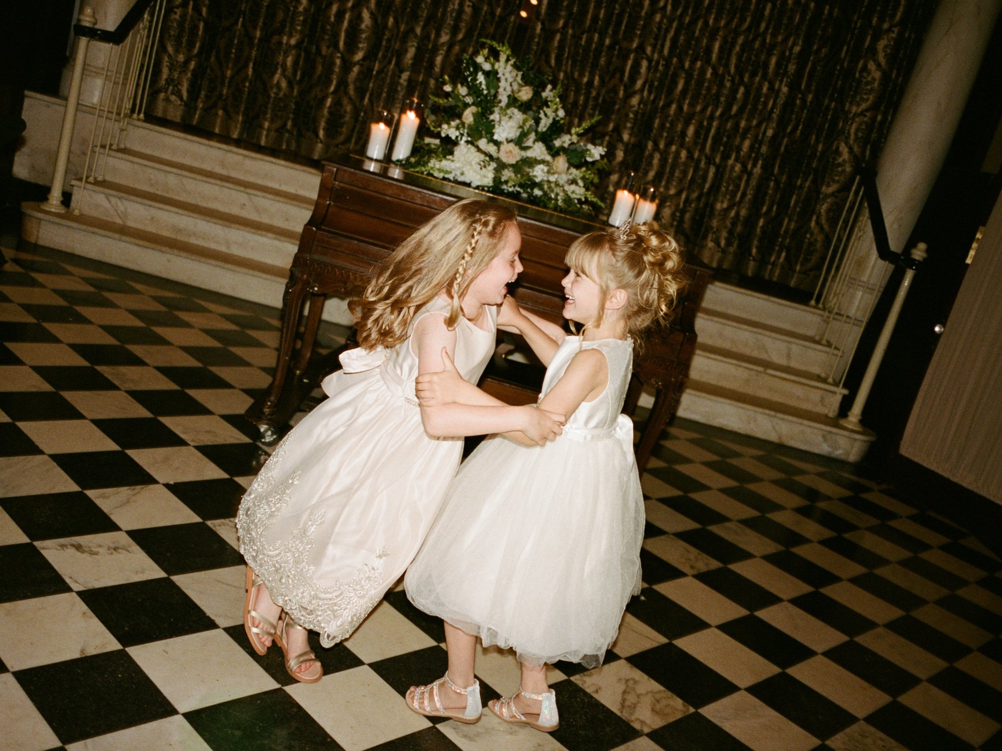 salvatores-wedding-film-photographer-0021.jpg