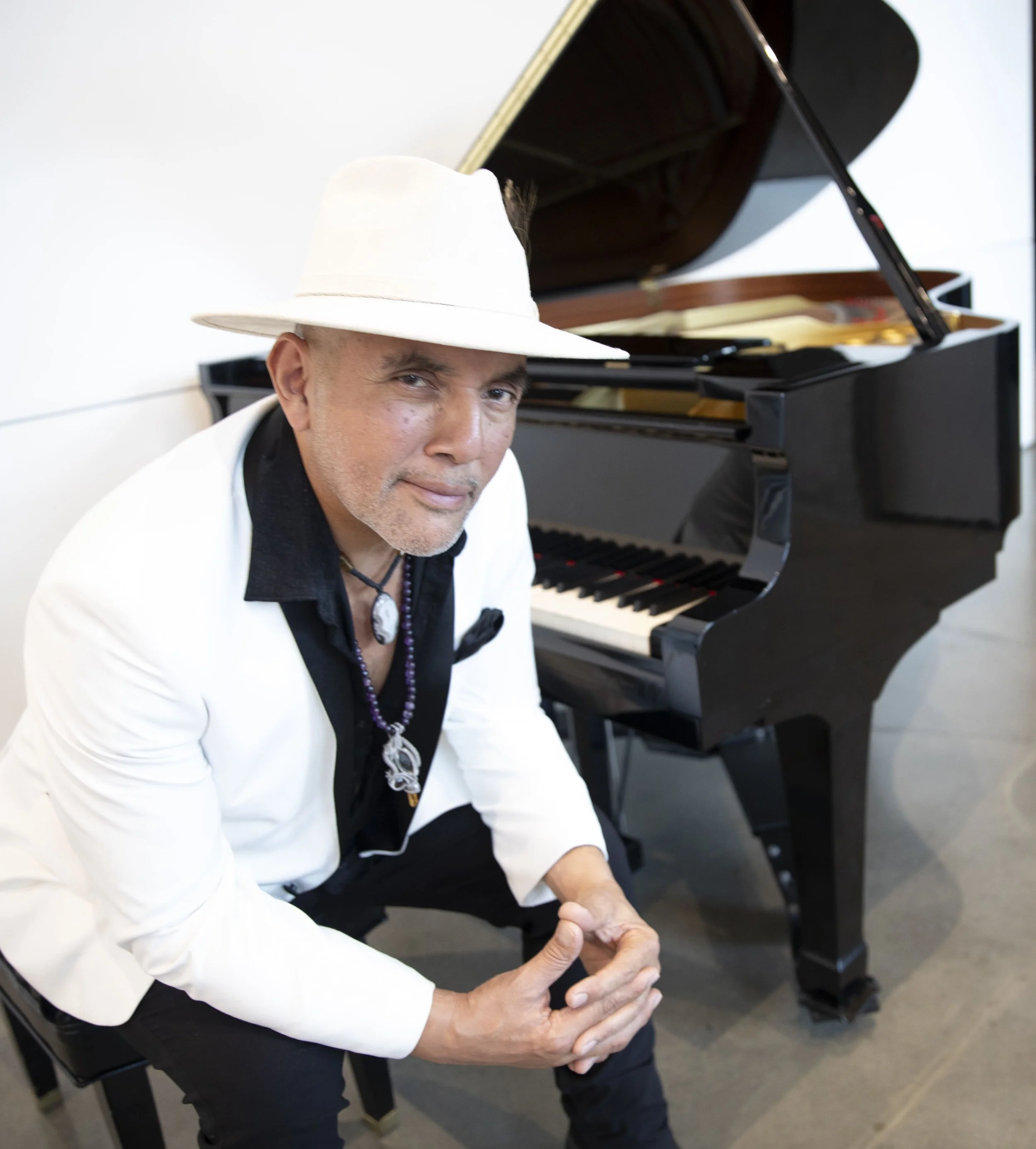 Irving Flores -3 (1).jpg