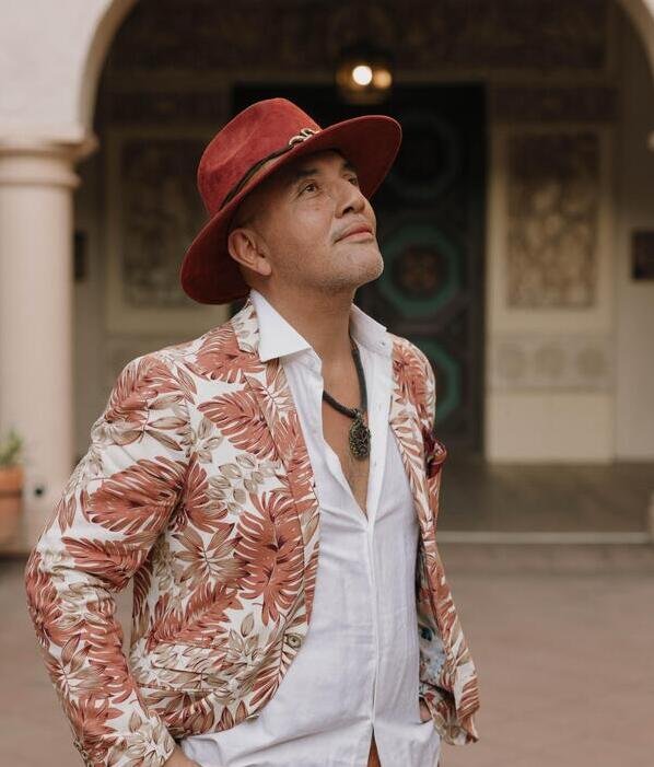 Irving Flores performing at the piano