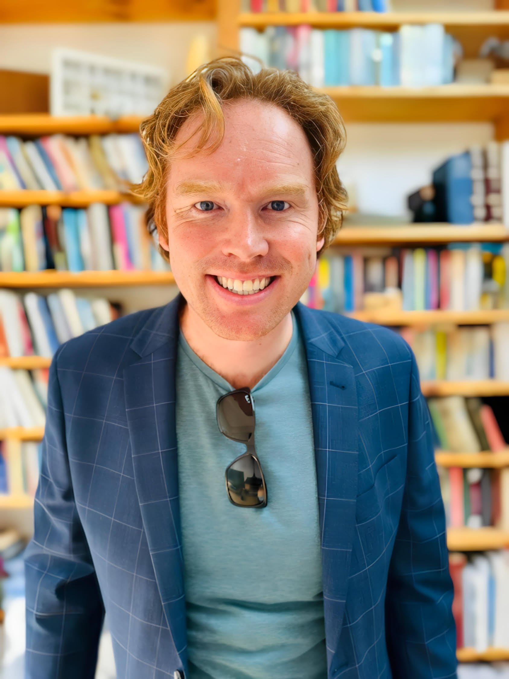 A yellow silhouette with a black question mark.