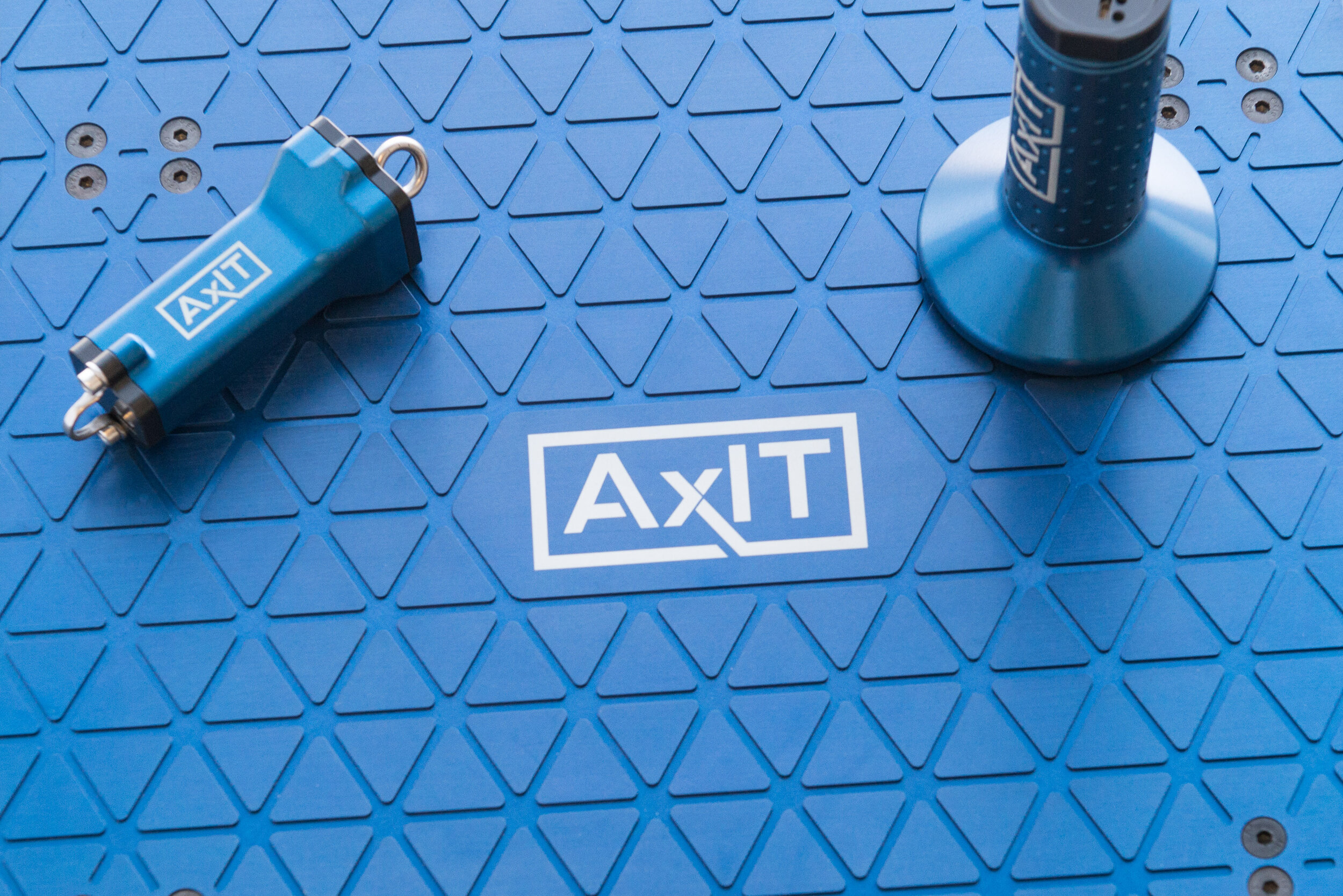 AxIT- Push-It, Pull-It, Stomp-It 