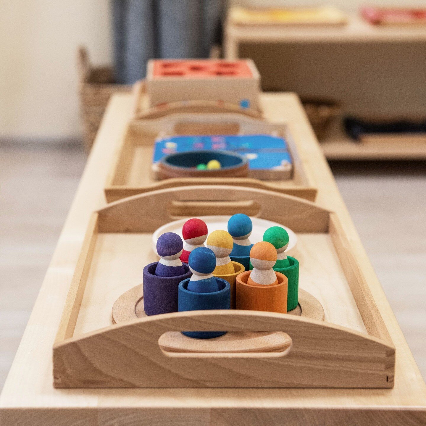 Having a place for everything is intrinsic to the Montessori curriculum, and sets our Kindergarten children up to become more independent learners. As they can always see the resources available to them, the shelves of activities act as an invitation