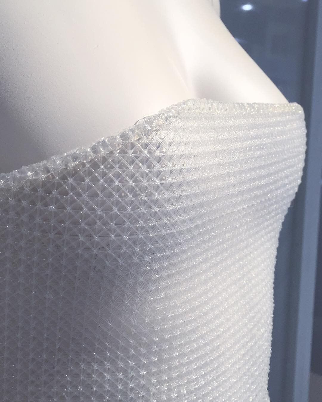 The 3D printed bodysuit on display in the WHISPERINGS forum at @interfiliere in collaboration with #conceptsparis @jos.berry #interfiliere