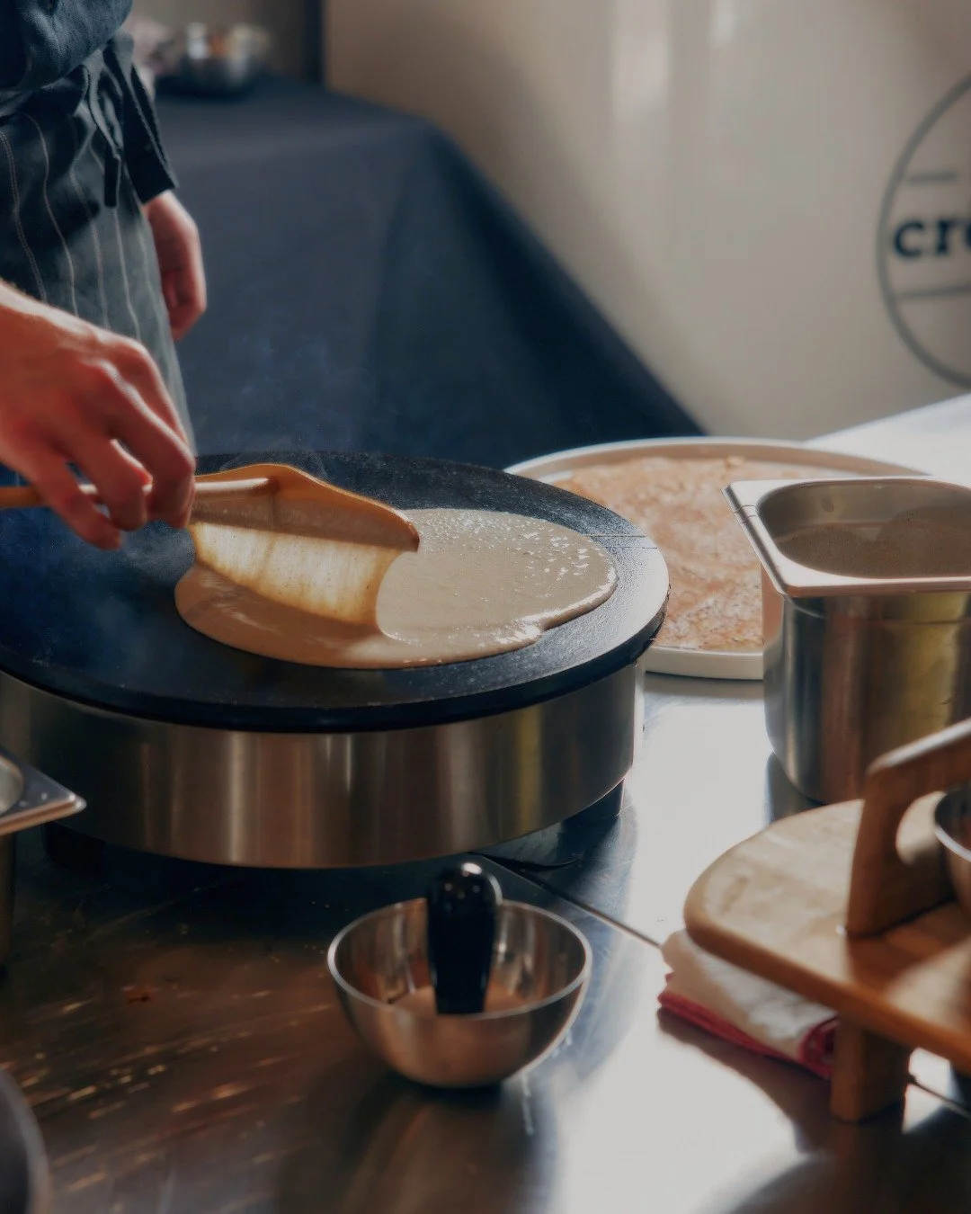 At Little Yarra Cr&ecirc;perie we honour the traditions of Breton cr&ecirc;pe making while embracing the creativity of Melbourne&rsquo;s food culture.

Our menu reflects both worlds. Authentic French techniques and quality ingredients paired with the