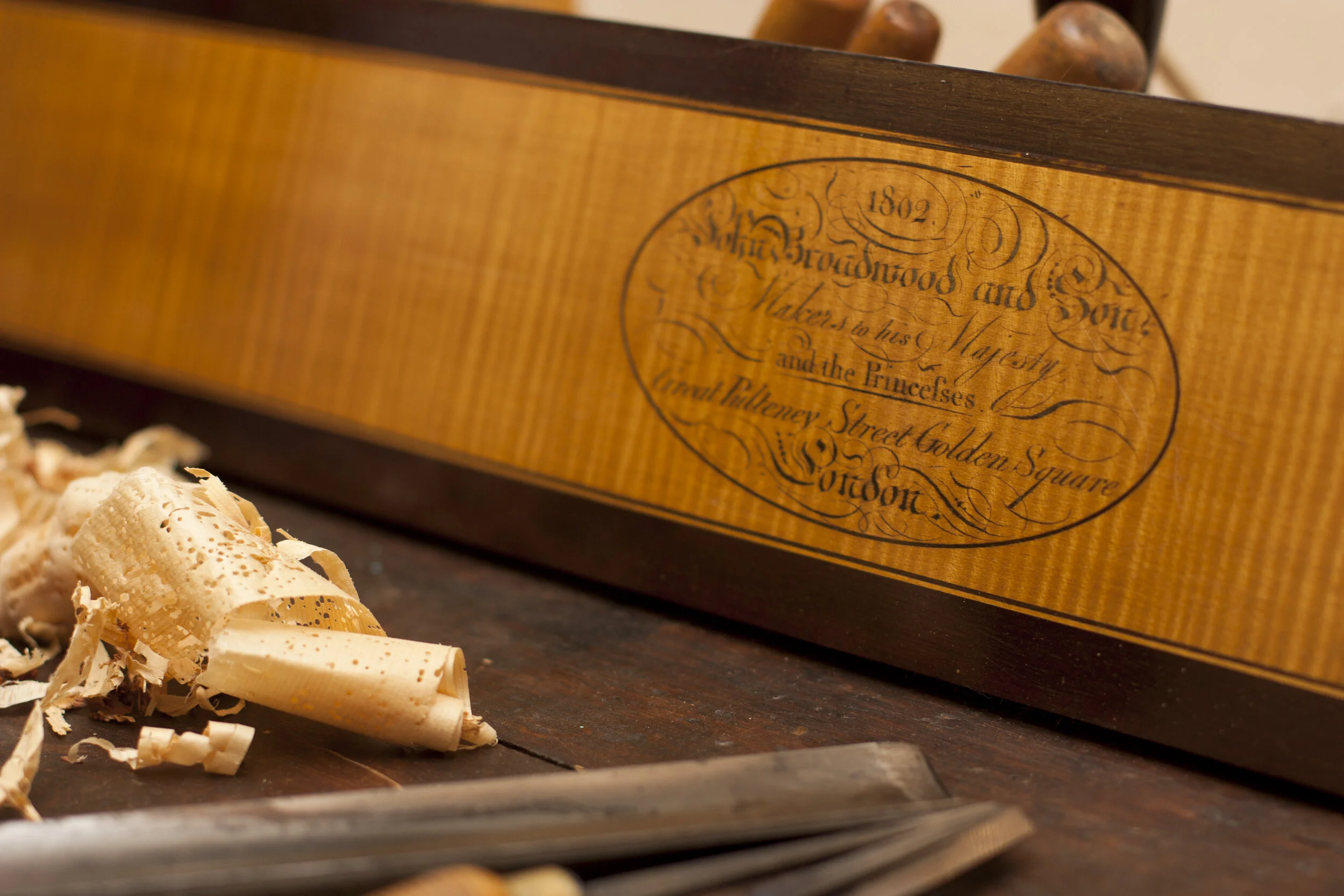 Surrey Antiques and Furniture Restoration