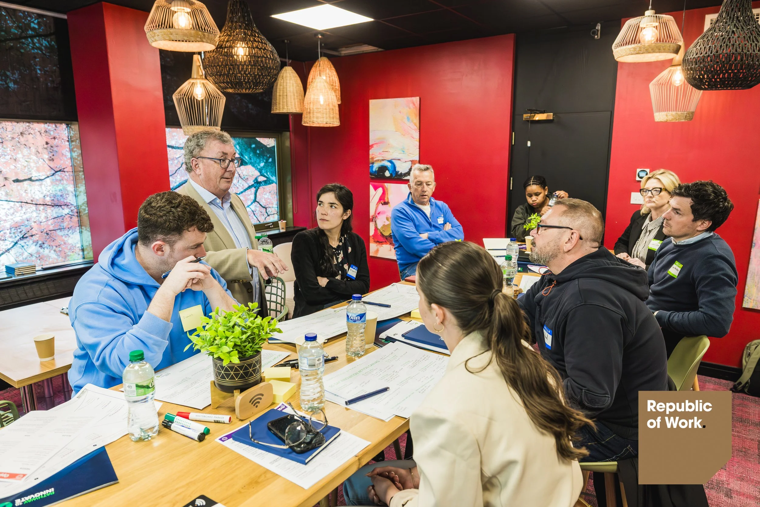 How to Improve Collaboration in a Hybrid Office