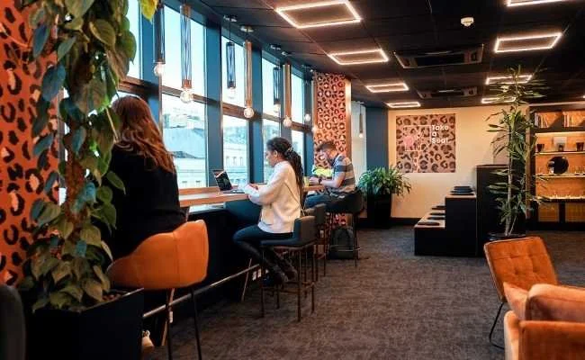 Business Lounge Republic of Work