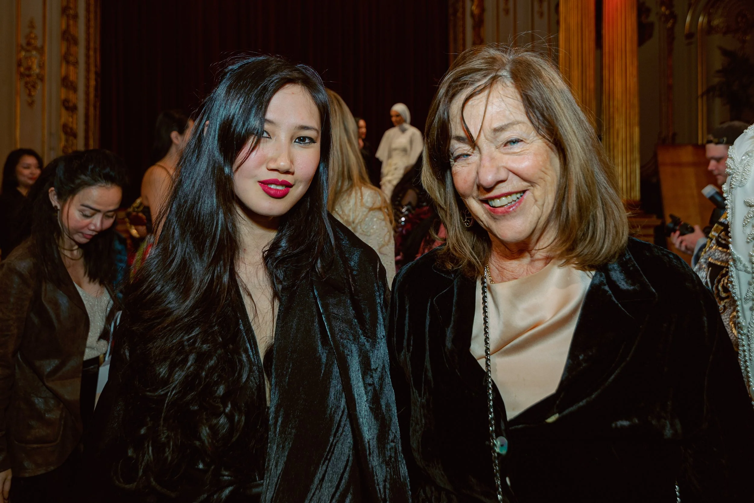 louise xin & Cay bond .jpg