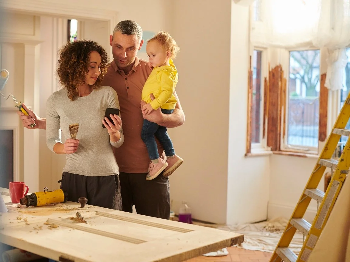 Home Equity Loans and Hybrid HELOCs for Your Renovations
