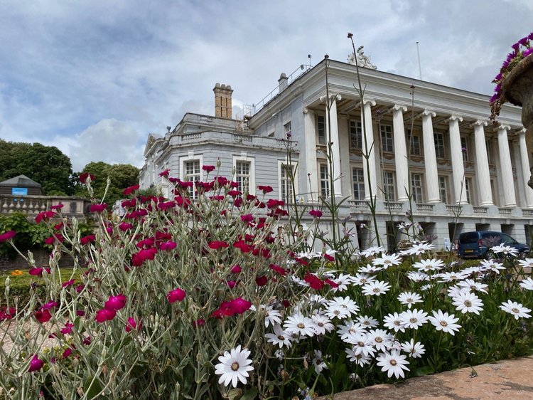 Oldway Mansion colonnade