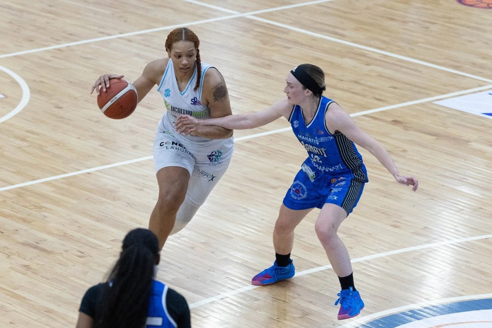 Moca repite a Alexis Jennings y Leigha Brown