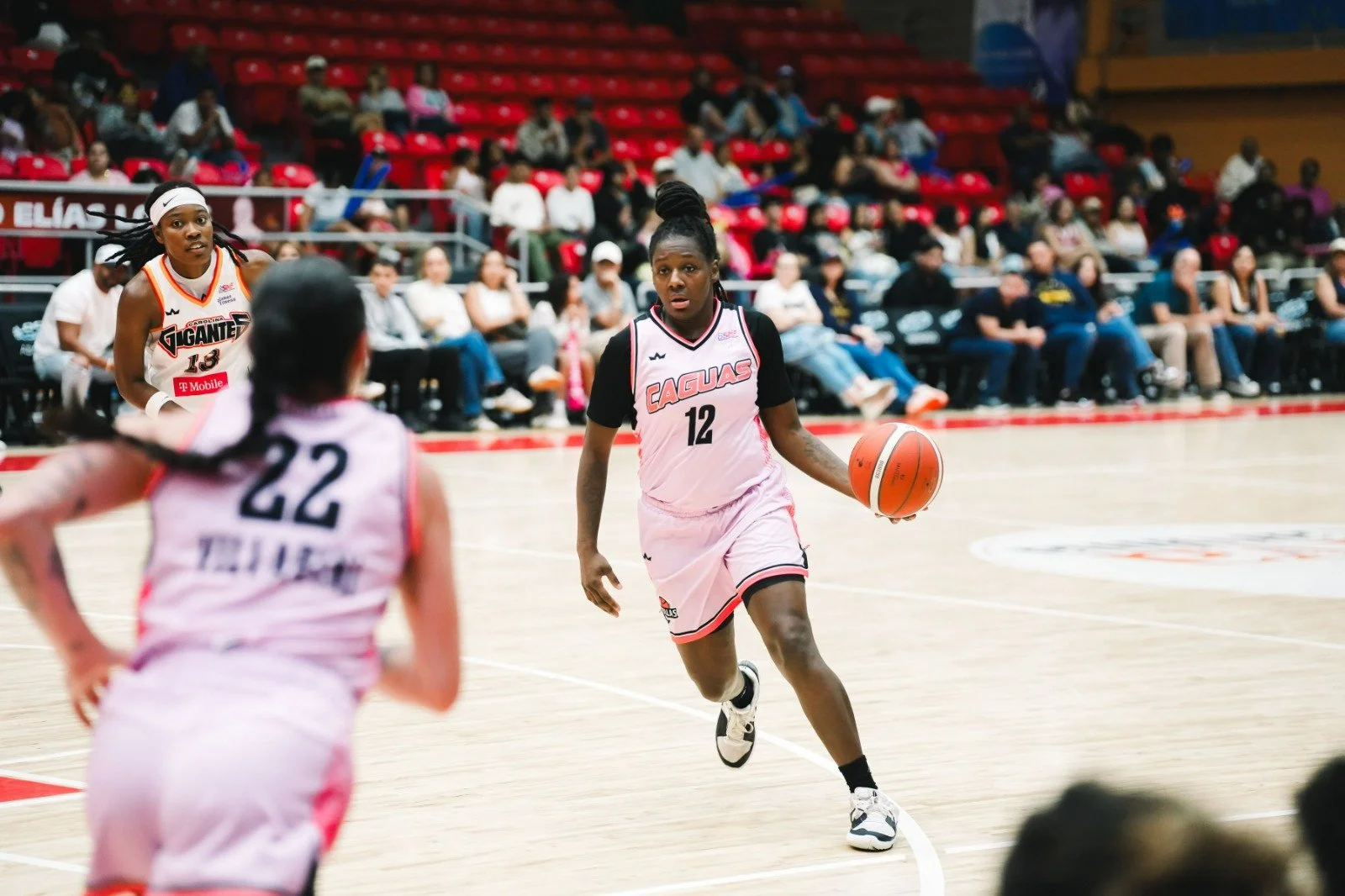 Amanda Paschal debuta con Caguas y derrotan a las Gigantes