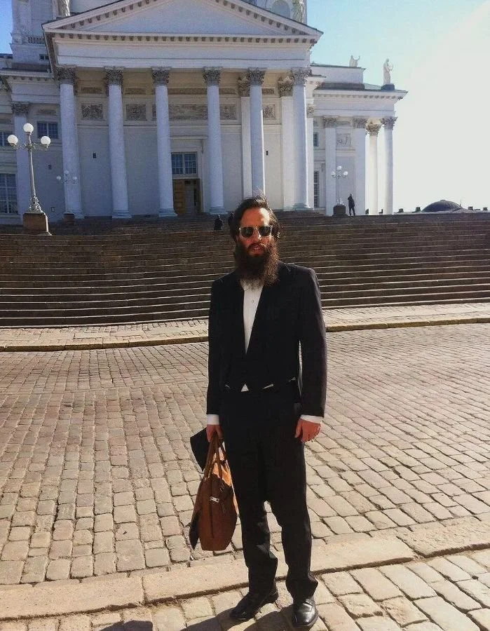 On the day of the defence of the Doctoral Thesis: “3HO in the Light of Experience” at the University of Helsinki.