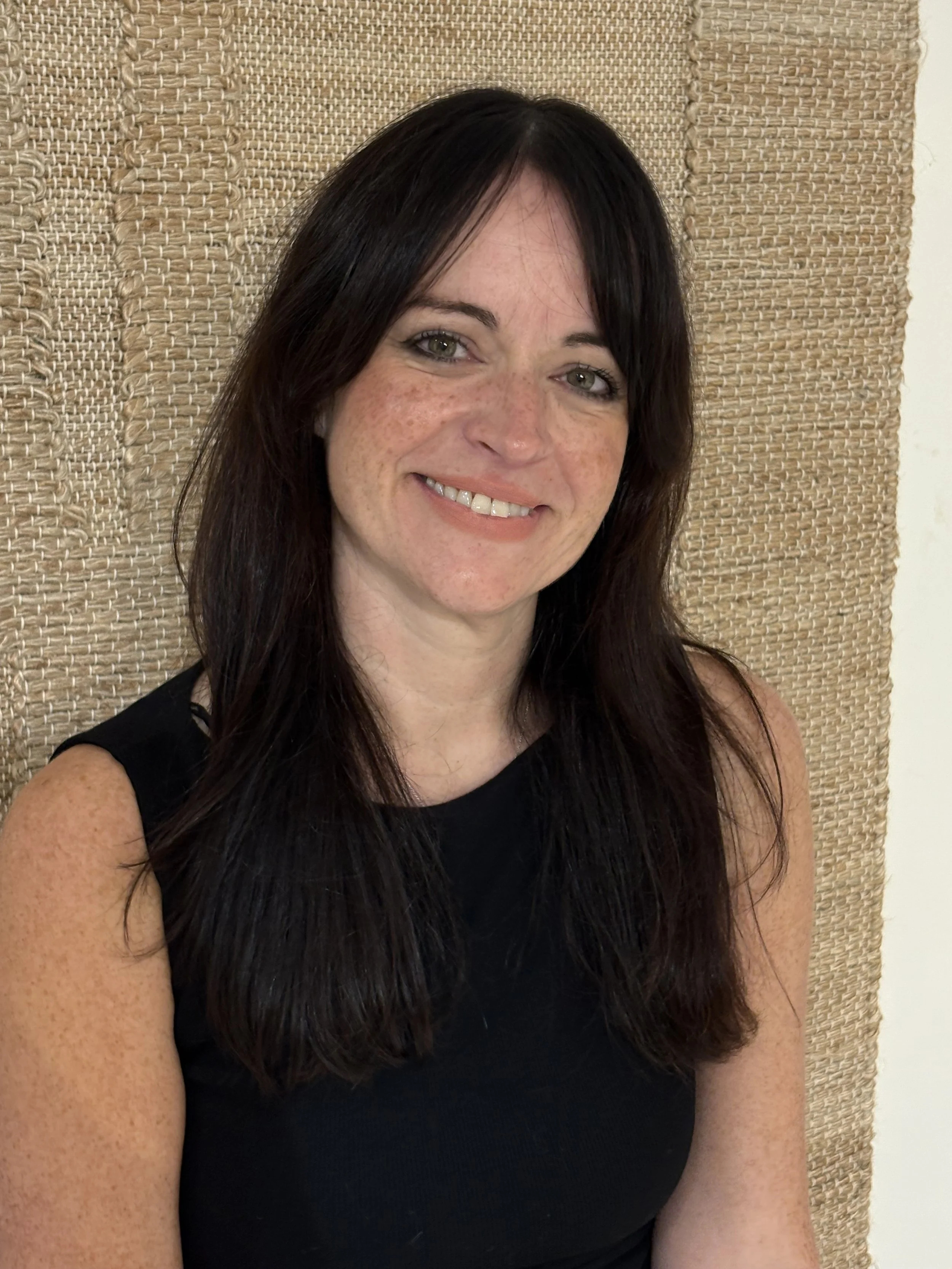 ALISA MASTER LEVEL COLOURIST AND STYLIST AT BUTCHERS AVEDA LIFESTYLE SALON CHESTER