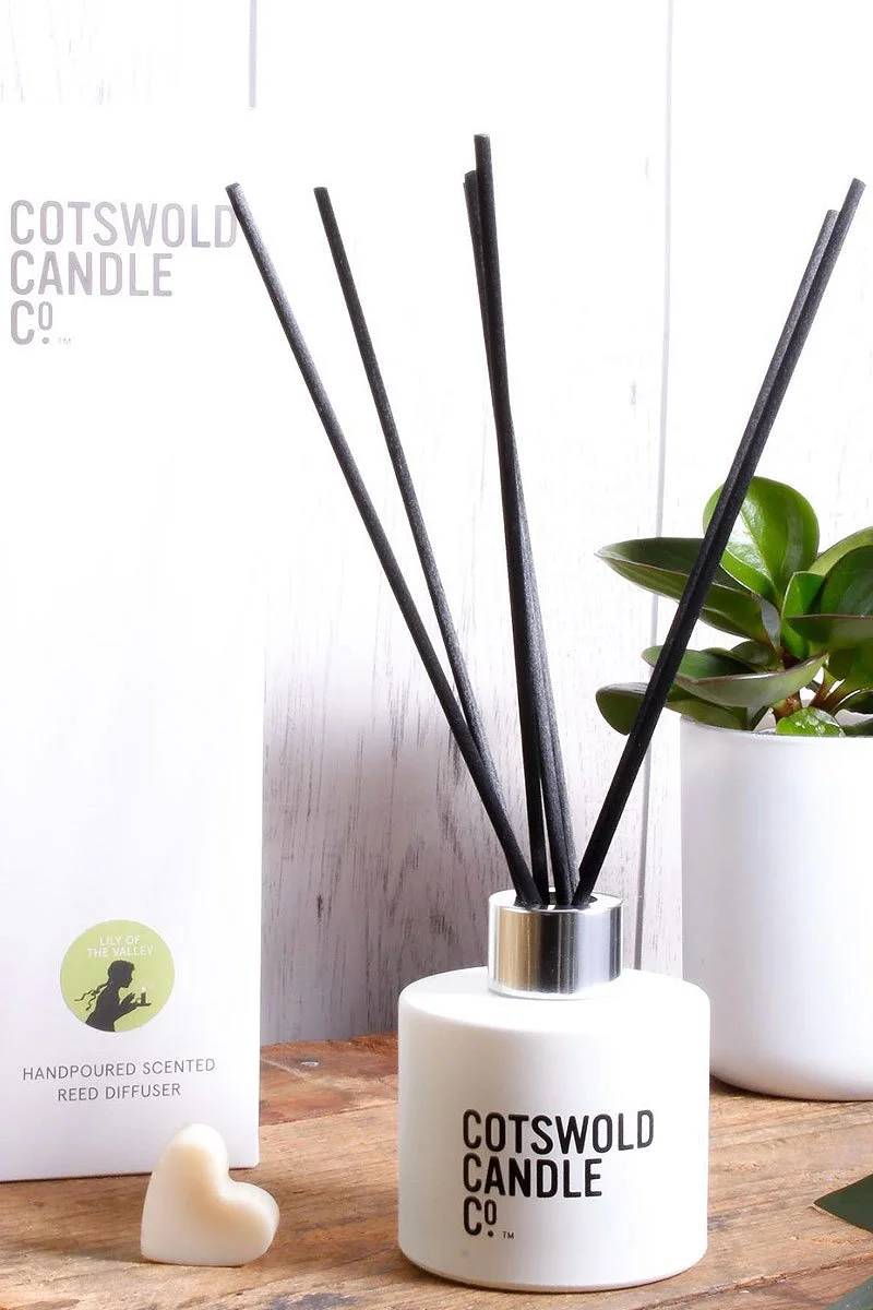 cotswold-candle-reed-diffuser-window.jpg