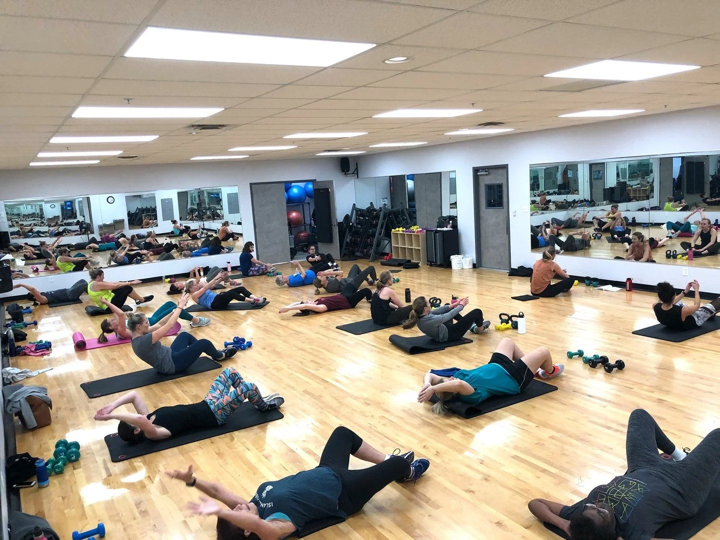 Don't miss our GEX Sampler on September 27 💪

 🥊 8:30A Kickboxing (Nicole)
 🤸 9:05A Pilates (Michelle)
 💃 9:40A Zumba (Katherine)
 🩰 10:15A Barre-lates (Jesse)
🧘 10:50A Yoga (Melissa)