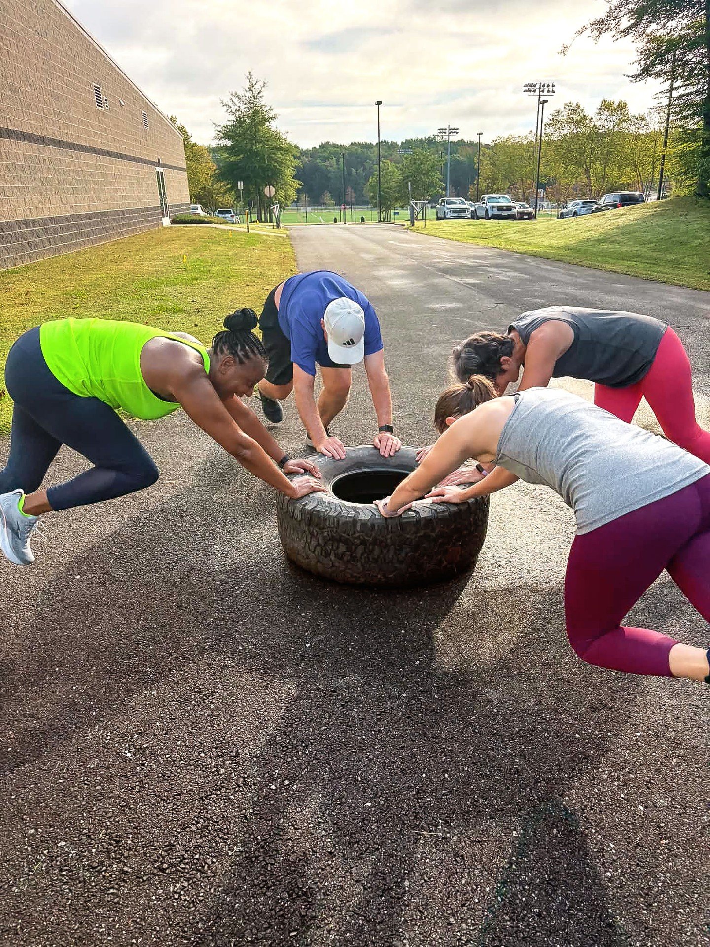 Monday mornings look a little different with Kim&rsquo;s Stride &amp; Strength Circuit! 💪🌿 Get moving outdoors with a class that combines cardio and strength training to start your week strong.

Join us Monday mornings and make movement part of you