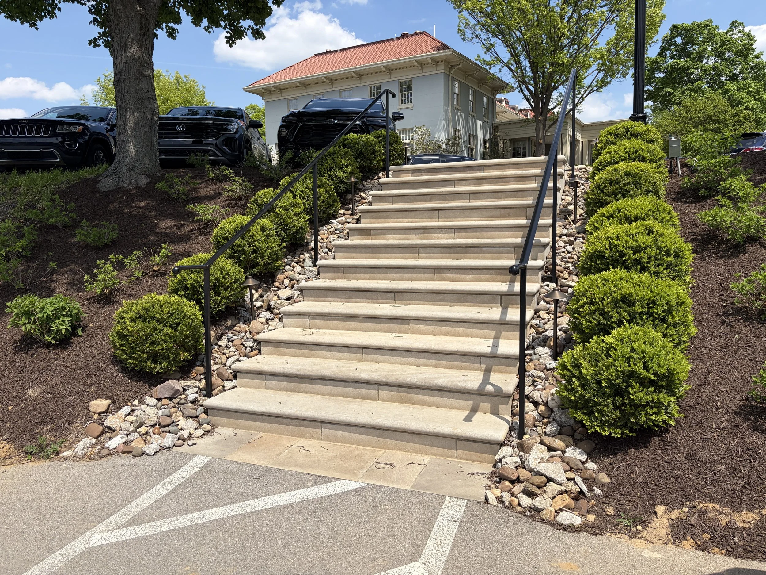 LOUISVILLE COUNTRY CLUB