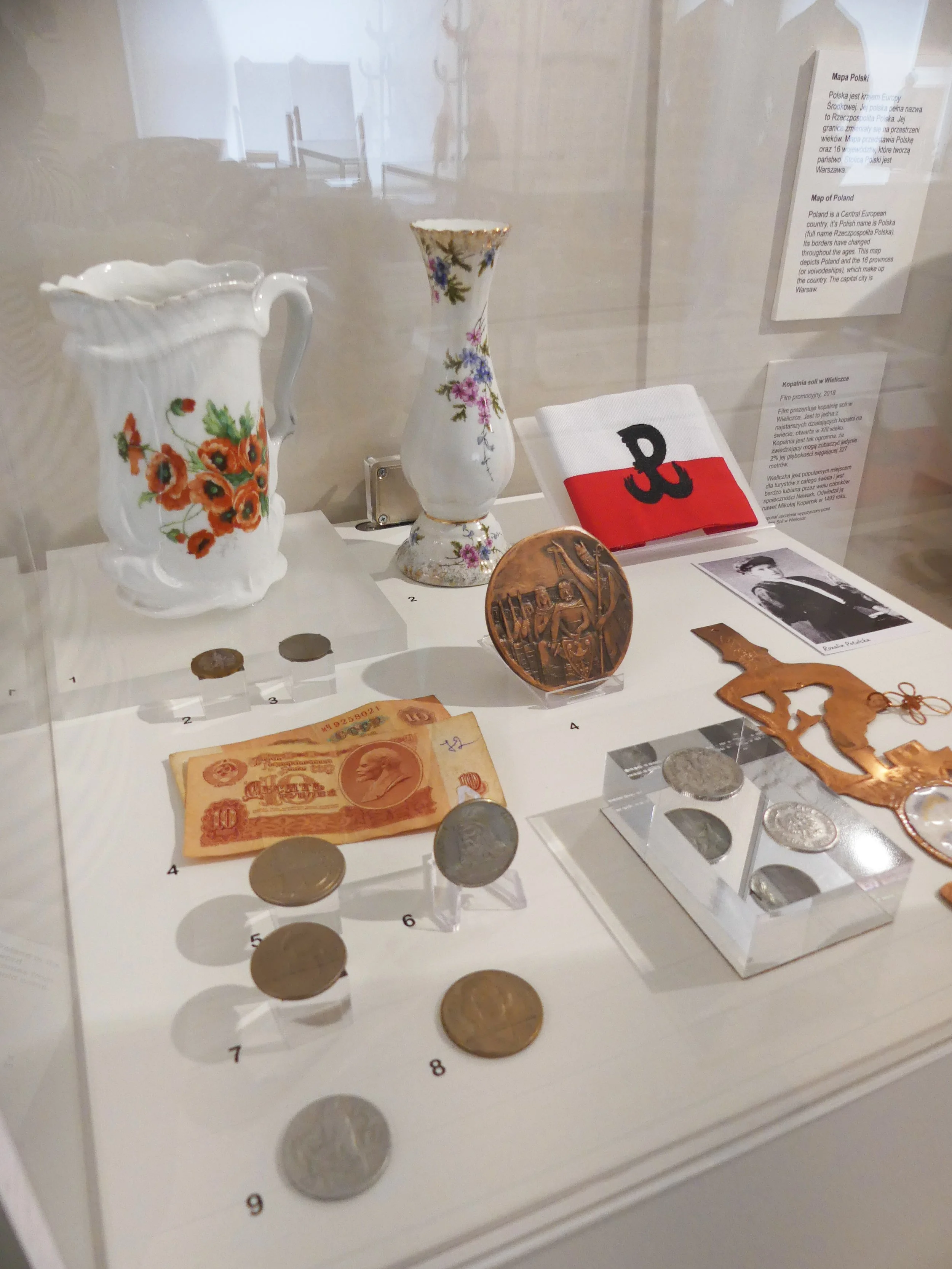 Polish Symbols with view of loaned items and pieces from the collections at The National Civil War Centre