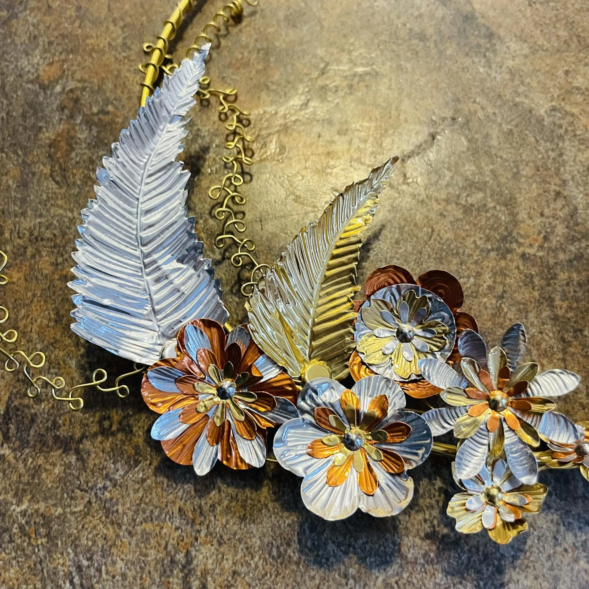 Metal wreath - adult's