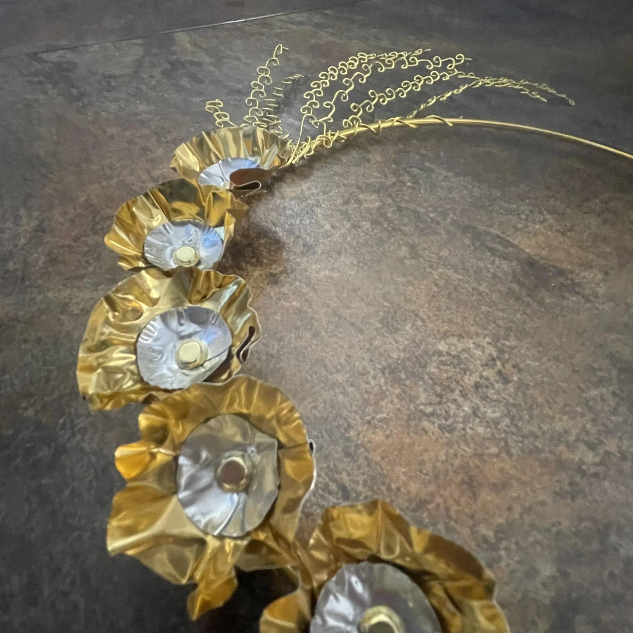 Metal wreath - adult's