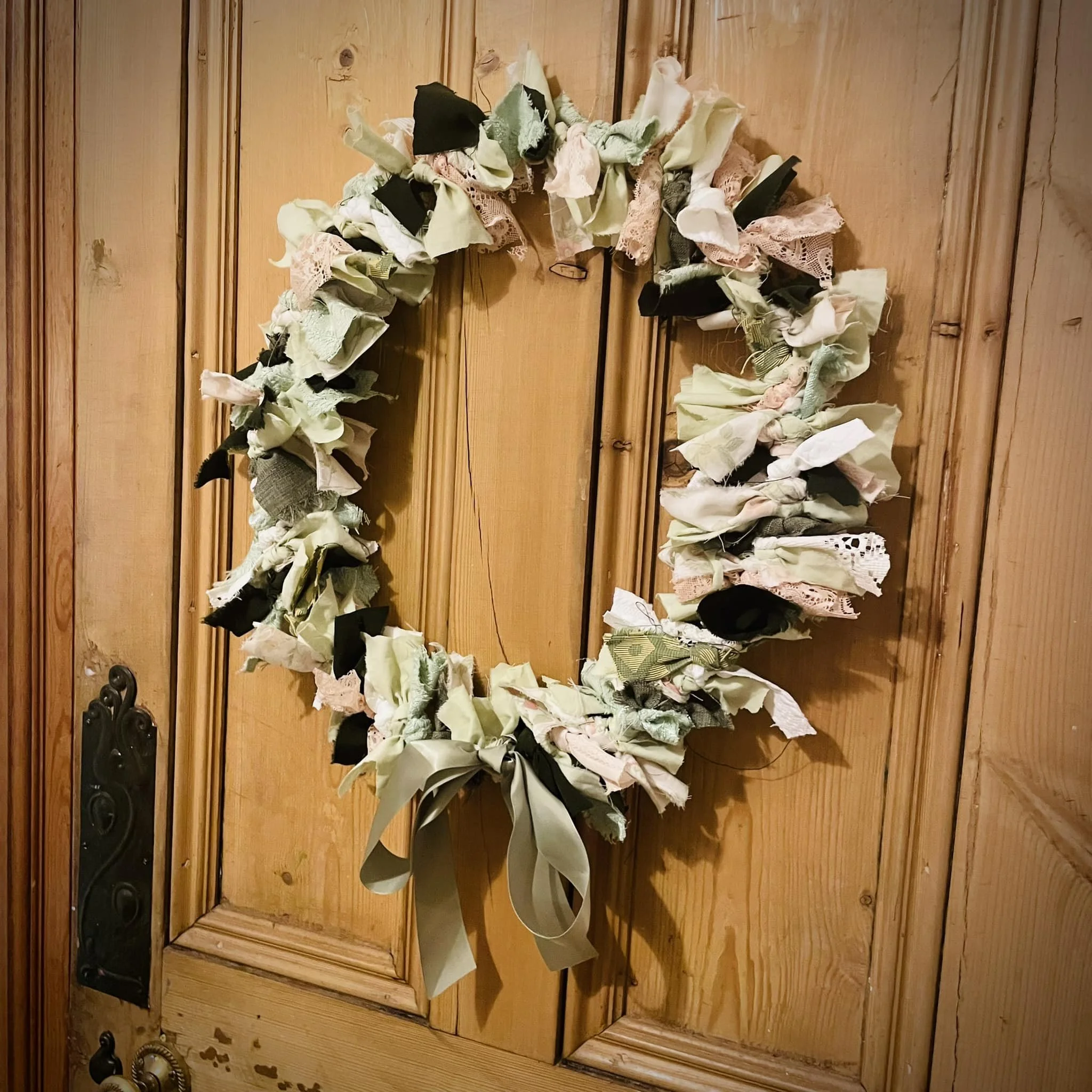 Children's fabric wreath - afterschool workshops