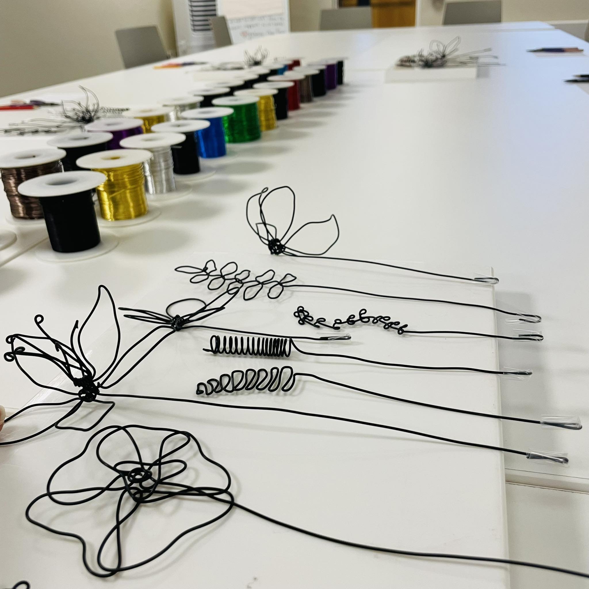 Wire flowers workshop - Barnsley libraries