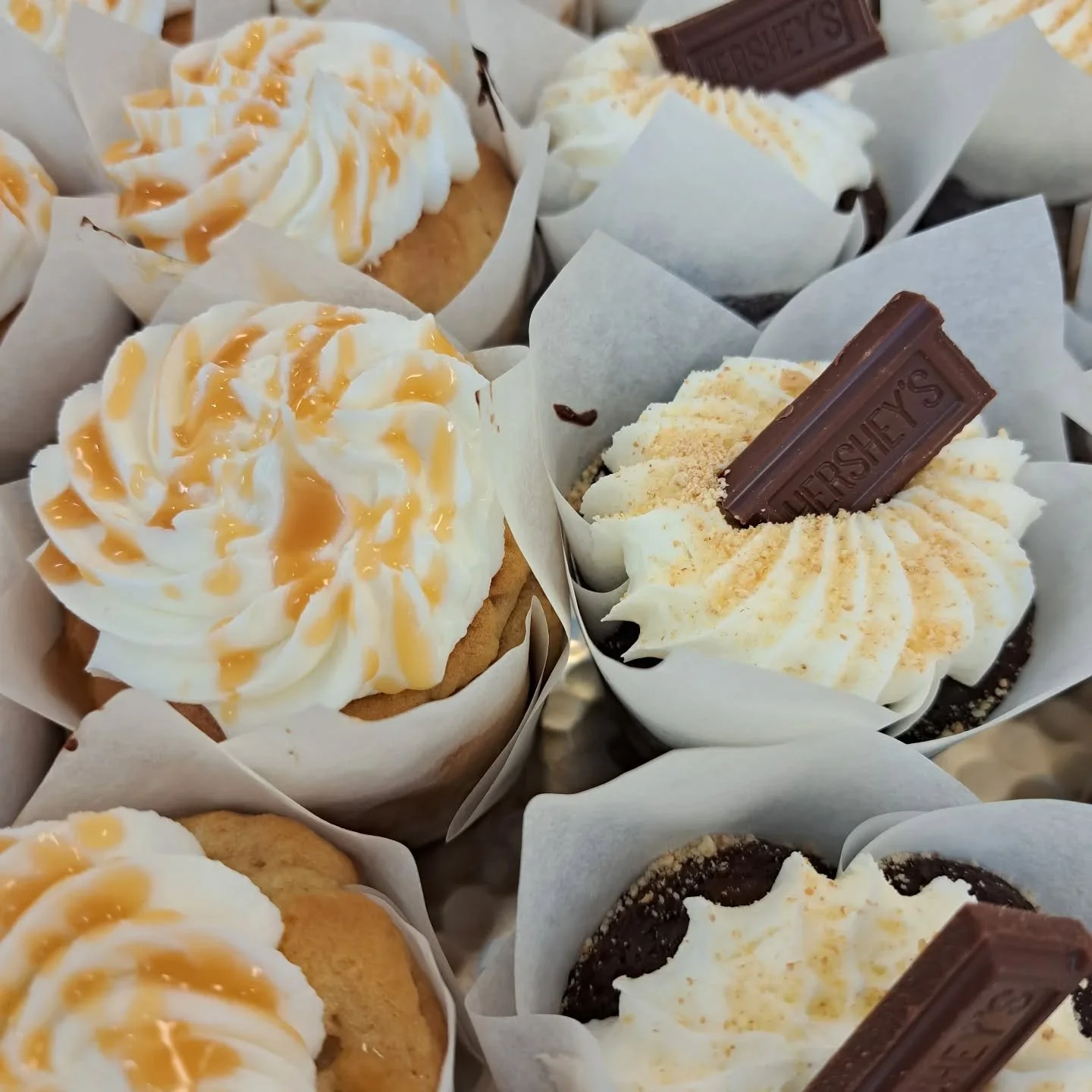 Happy Labor Day! We're open 11-6! (Or until we run outta cupcakes!)