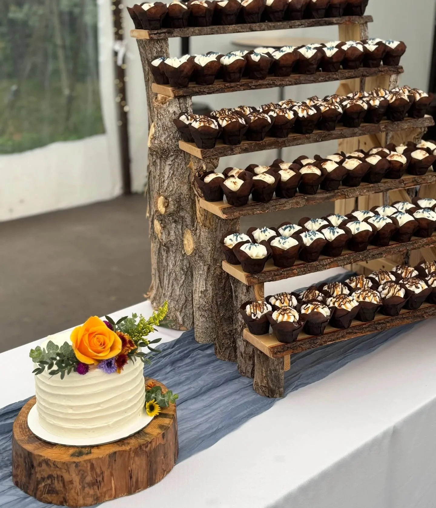 Did you know October is one of the most popular months to get married here in Colorado!? 

Wishing a Happy-ever-after to all our fall couples!! 🧡🤎💛

Thinking about cupcakes for your wedding? Visit our website and fill out the inquiry form today! 
