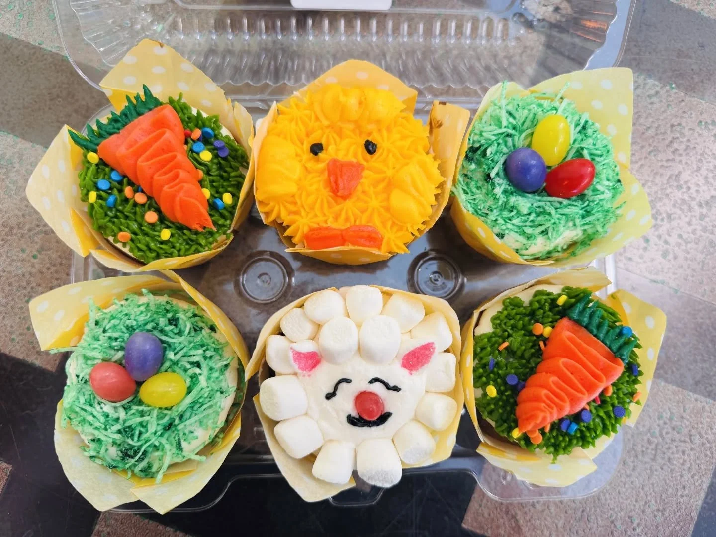 Have you ordered your Easter cupcakes yet? We have the special 6-packs, Blossom cakes and assortment of smalls all available for your celebration! 🐰🌸