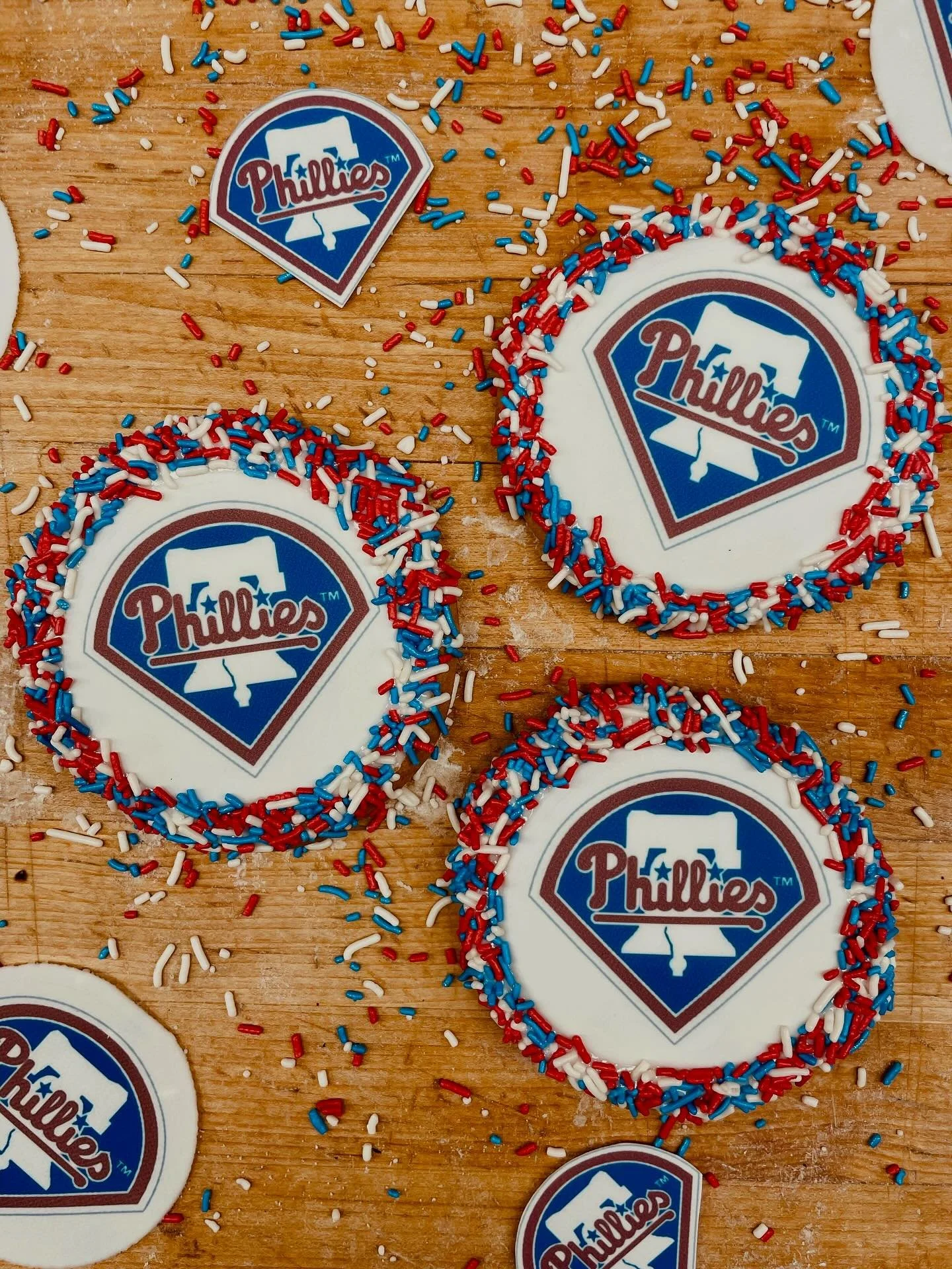 This time last year ❤️⚾️💙

#gophillies #redoctober #philadelphia #phillies #philadelphiaphillies #mlb #playoffs #saturday #baseball #cookies