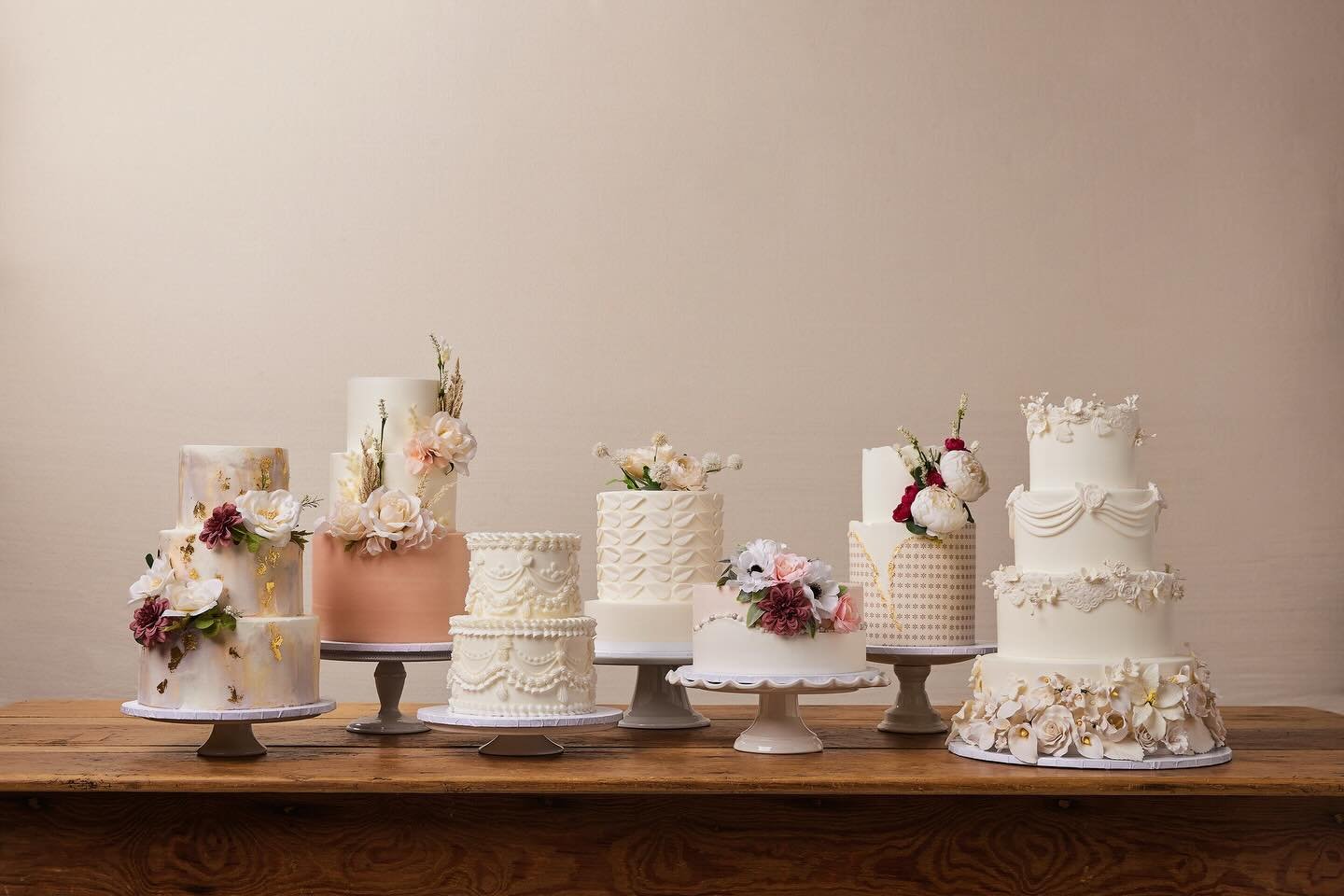 Spring weddings are blooming 🌸 Let&rsquo;s design your dream cake! 
 
Email us at isgroweddings@gmail.com to start the process now. 

#weddingcake #weddingcakes #springweddings #springweddingseason #2026bride