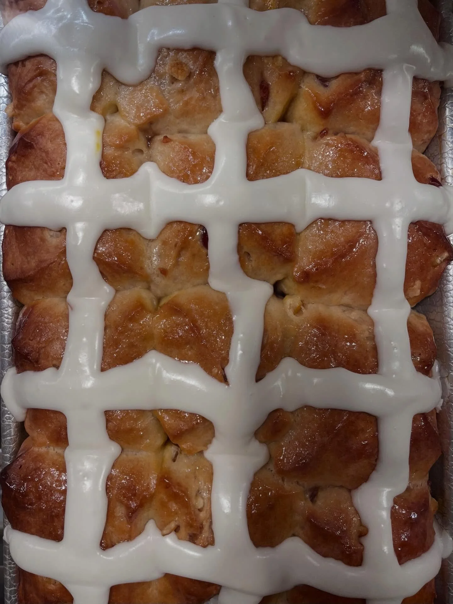 Who says you have to wait for Good Friday? 
Hot Cross Buns available through Easter! 

#hotcrossbuns #hotcrossbun #hotcrossbunseason #goodfriday #eastertradition