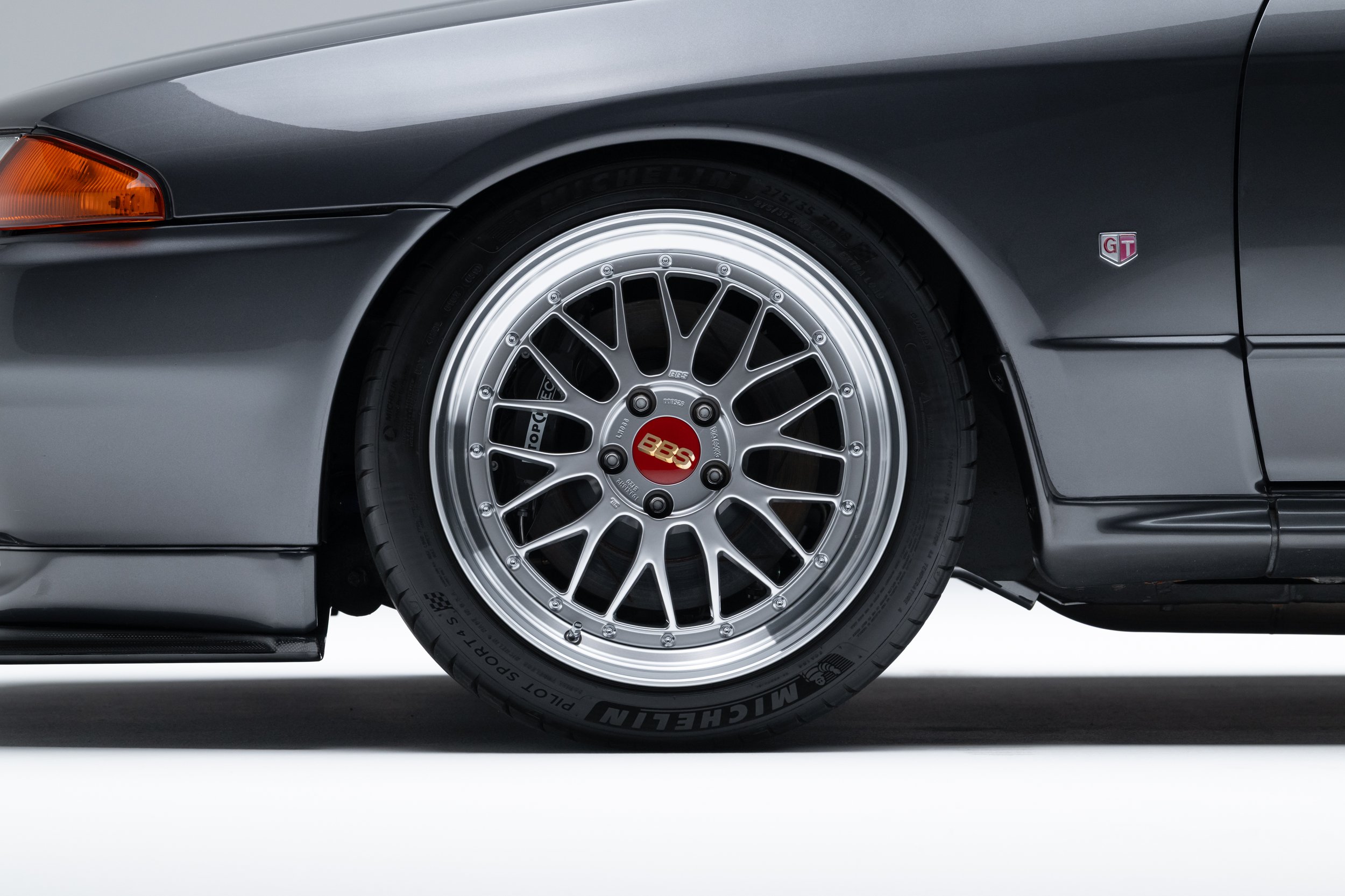 R32 GT-R side profile showing aggressive stance