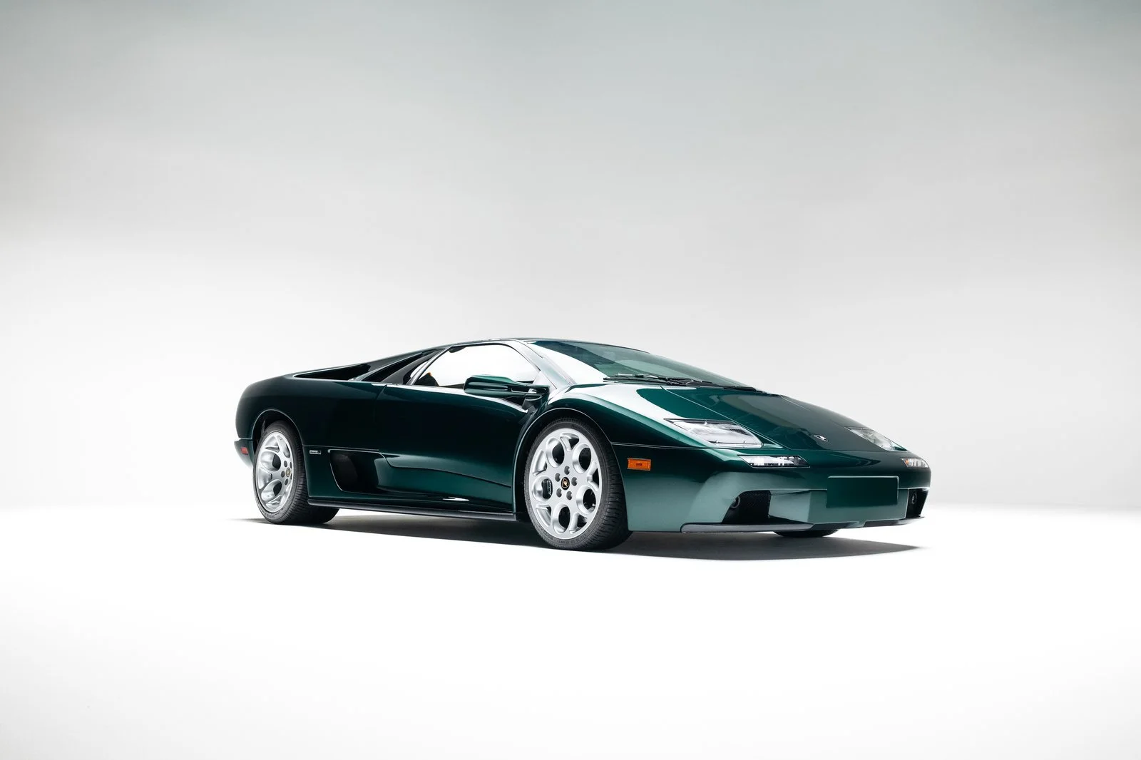 2001 Lamborghini Diablo VT 6.0 in Verde Hydra Metallic, front three-quarter view