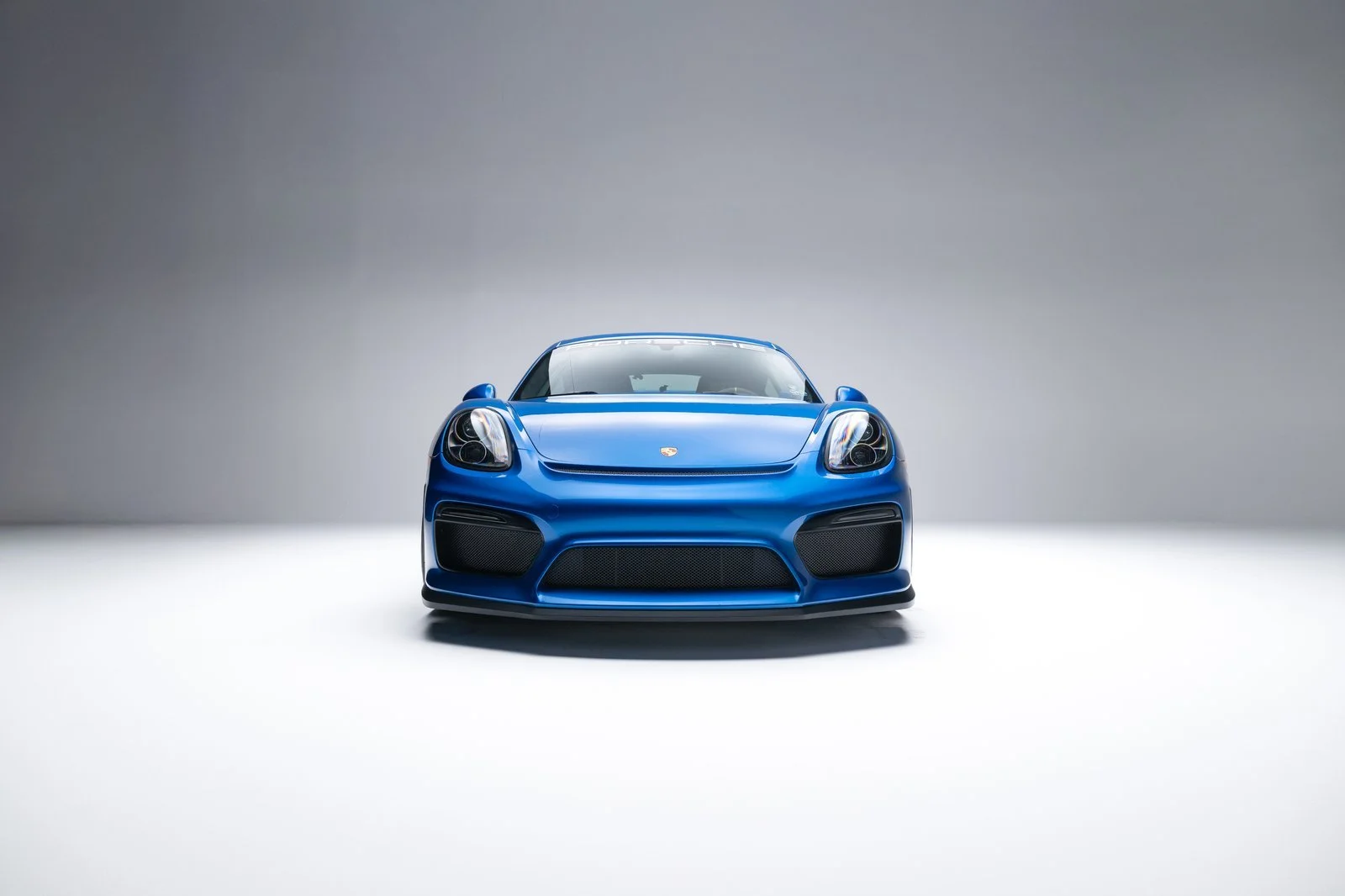 2016 Porsche Cayman GT4, full front view