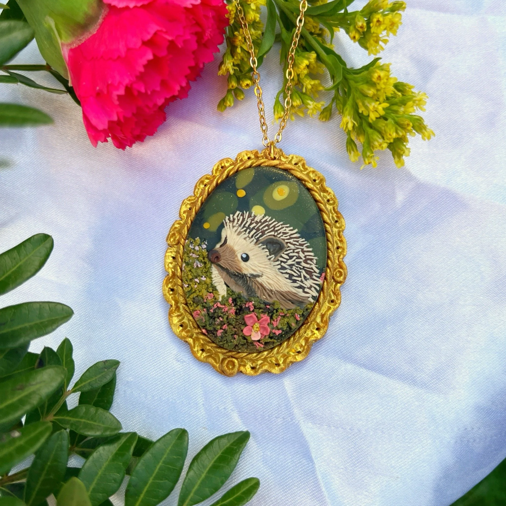 Hedgehog+pendant.png